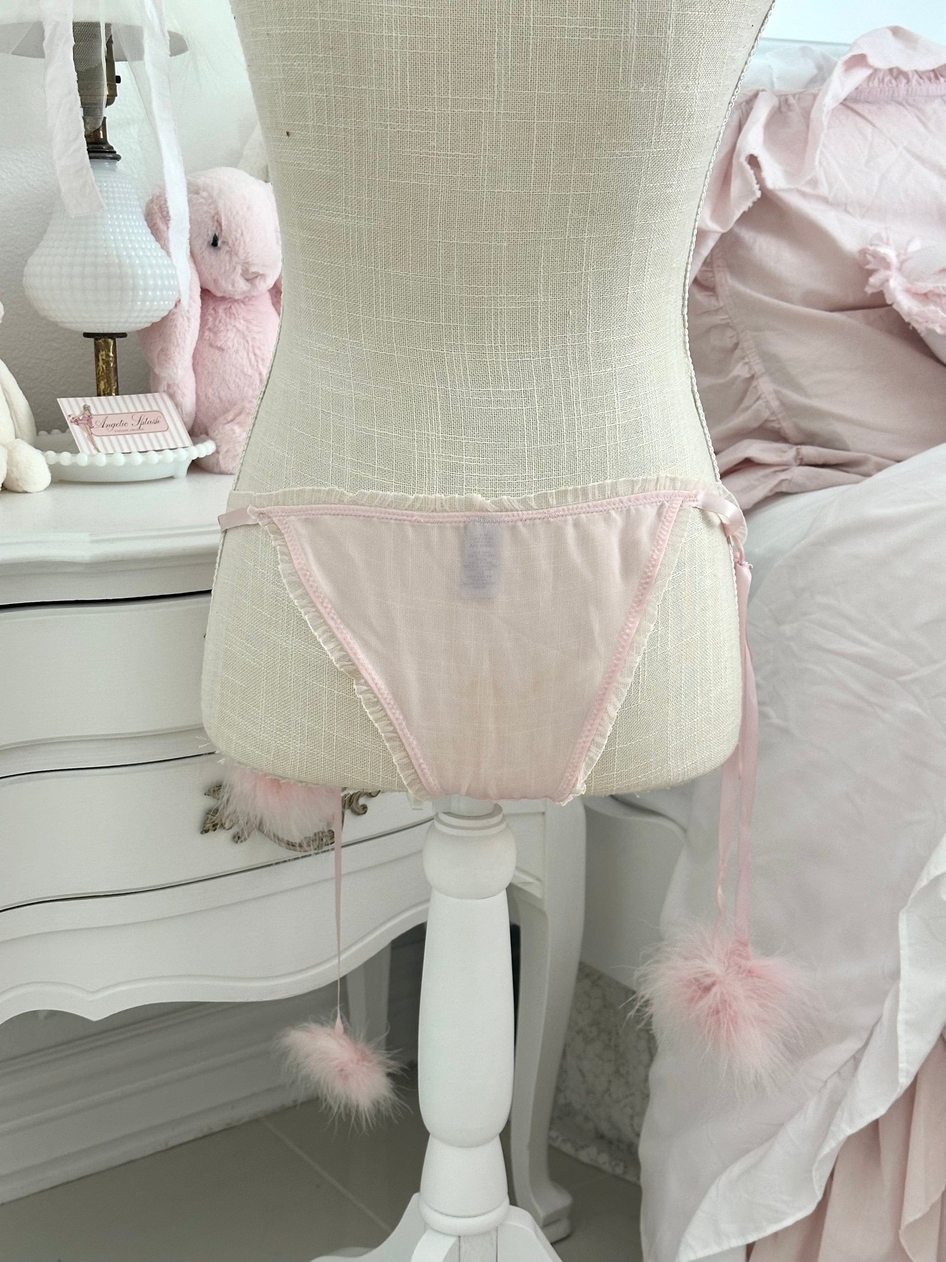 Vintage 2009 Victoria’s Secret Pink Marabou Lingerie Set Size: XS