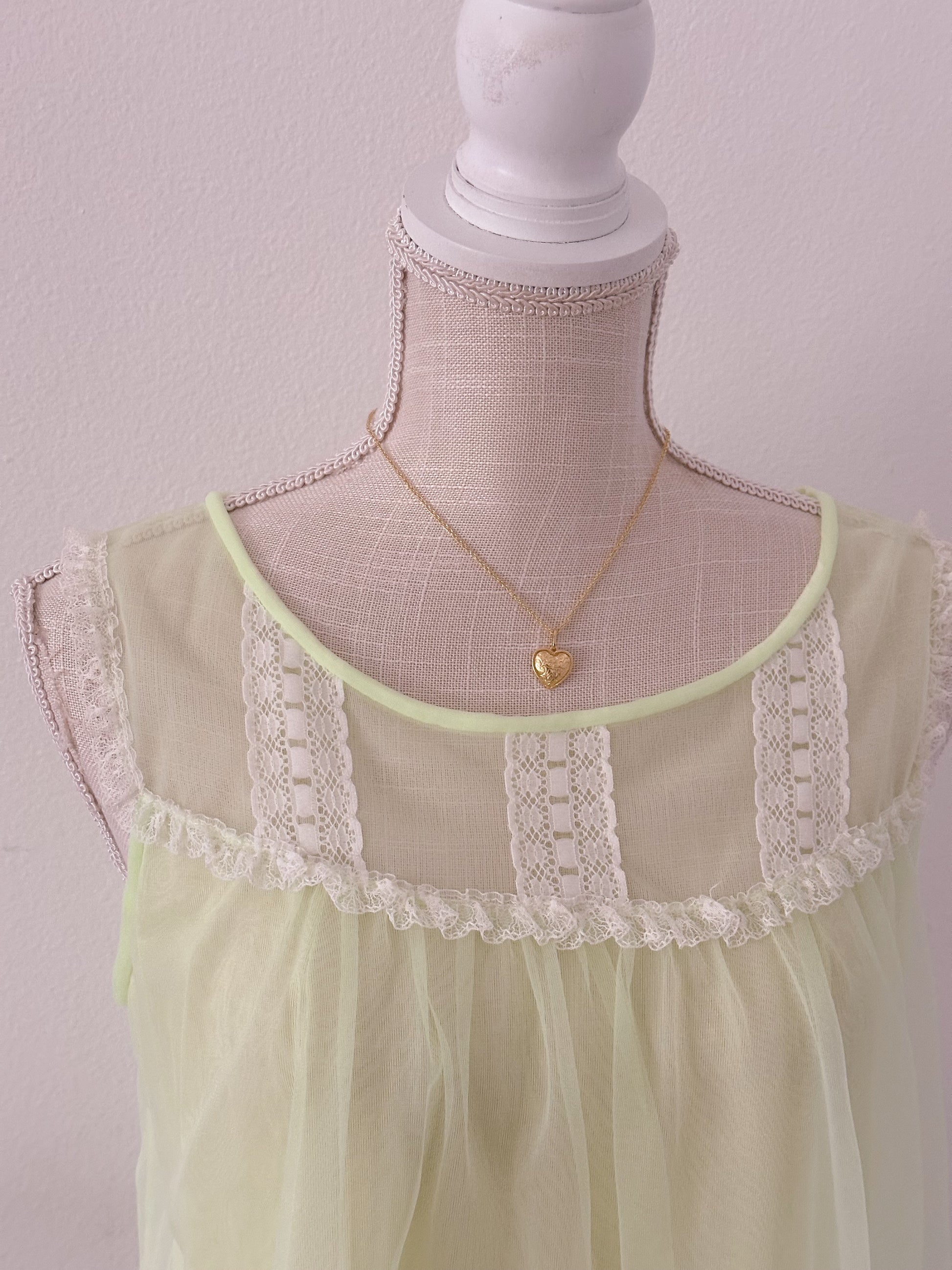 Vintage 1960s green babydoll Sabrina Inspired Size: M