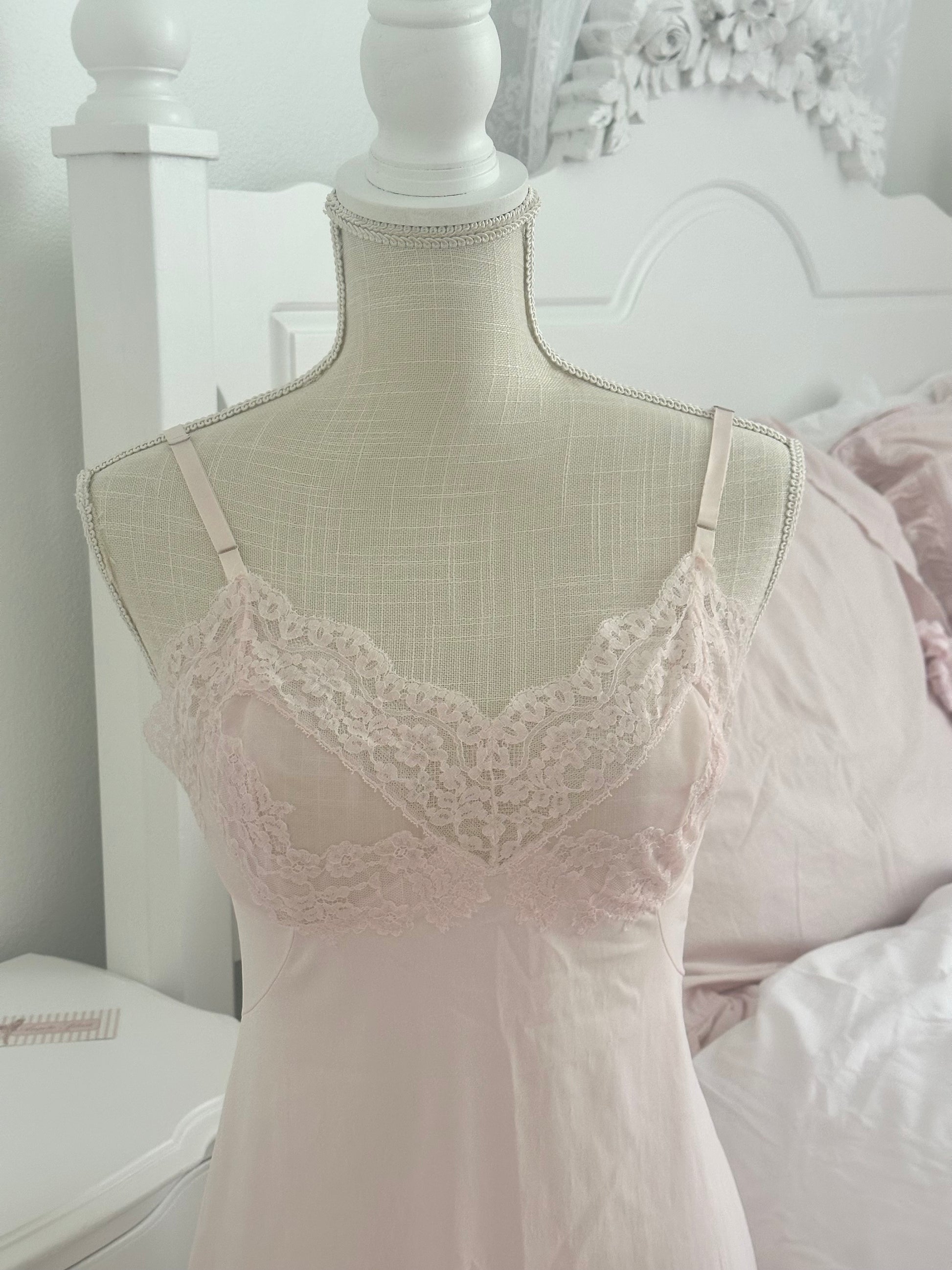 Vintage 1970s Pink Lace Slip Dress Size: XS (34A)