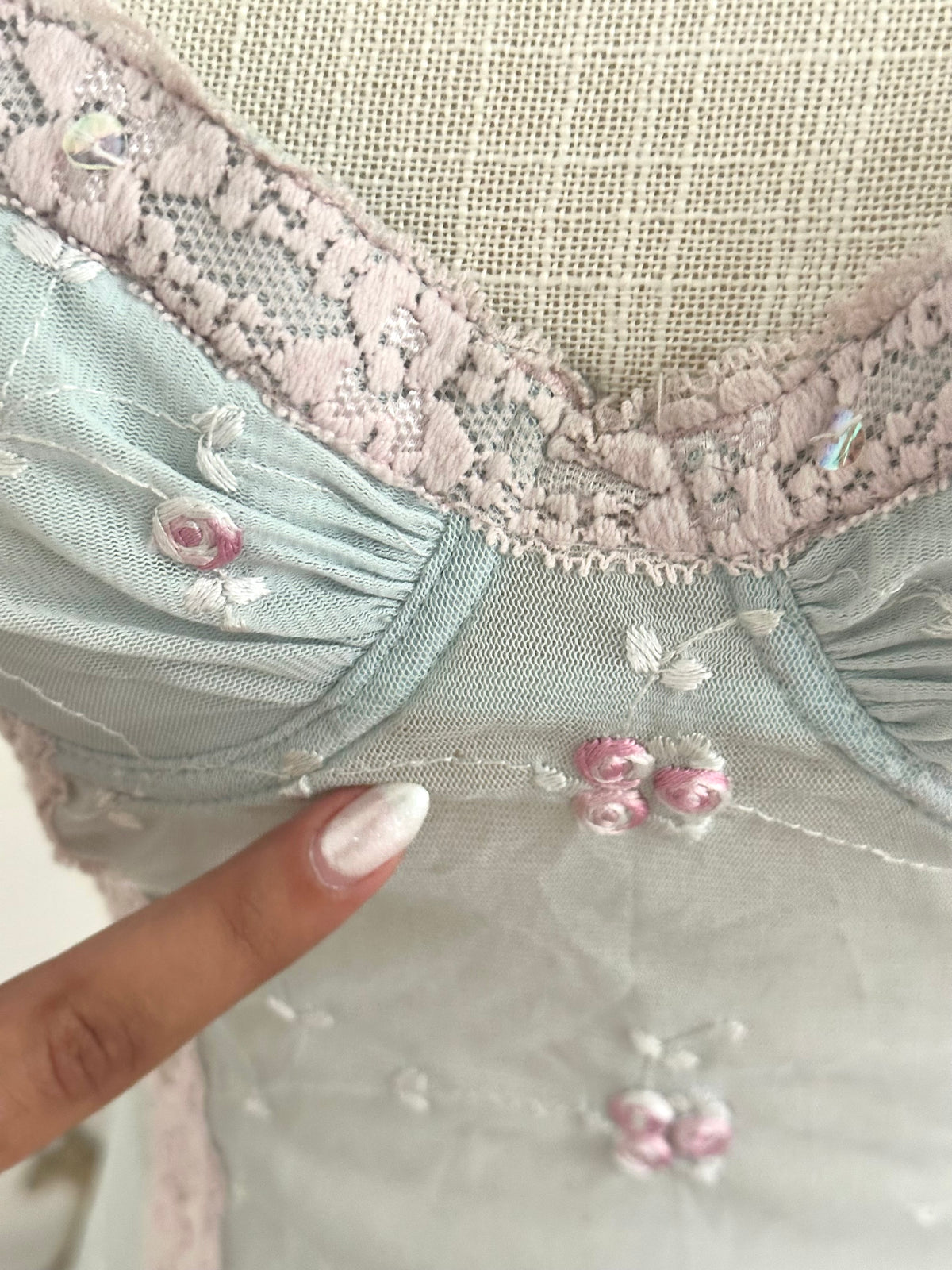 Vintage 2005 Victoria’s Secret Blue & Pink Floral Embroidered Bustier Cami Top 34C (READ)