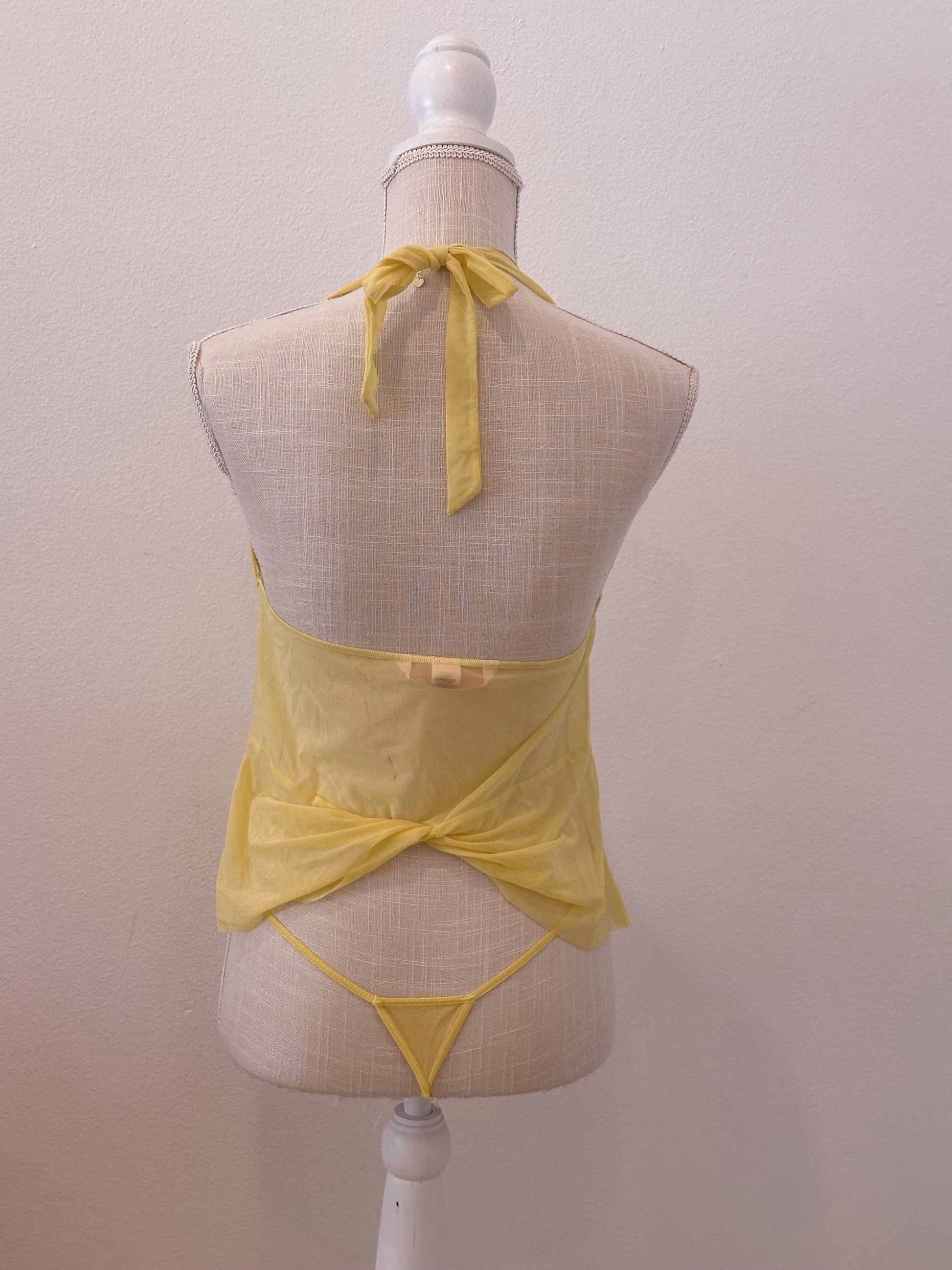 Victoria's Secret vintage yellow three-piece set Size: 34 B