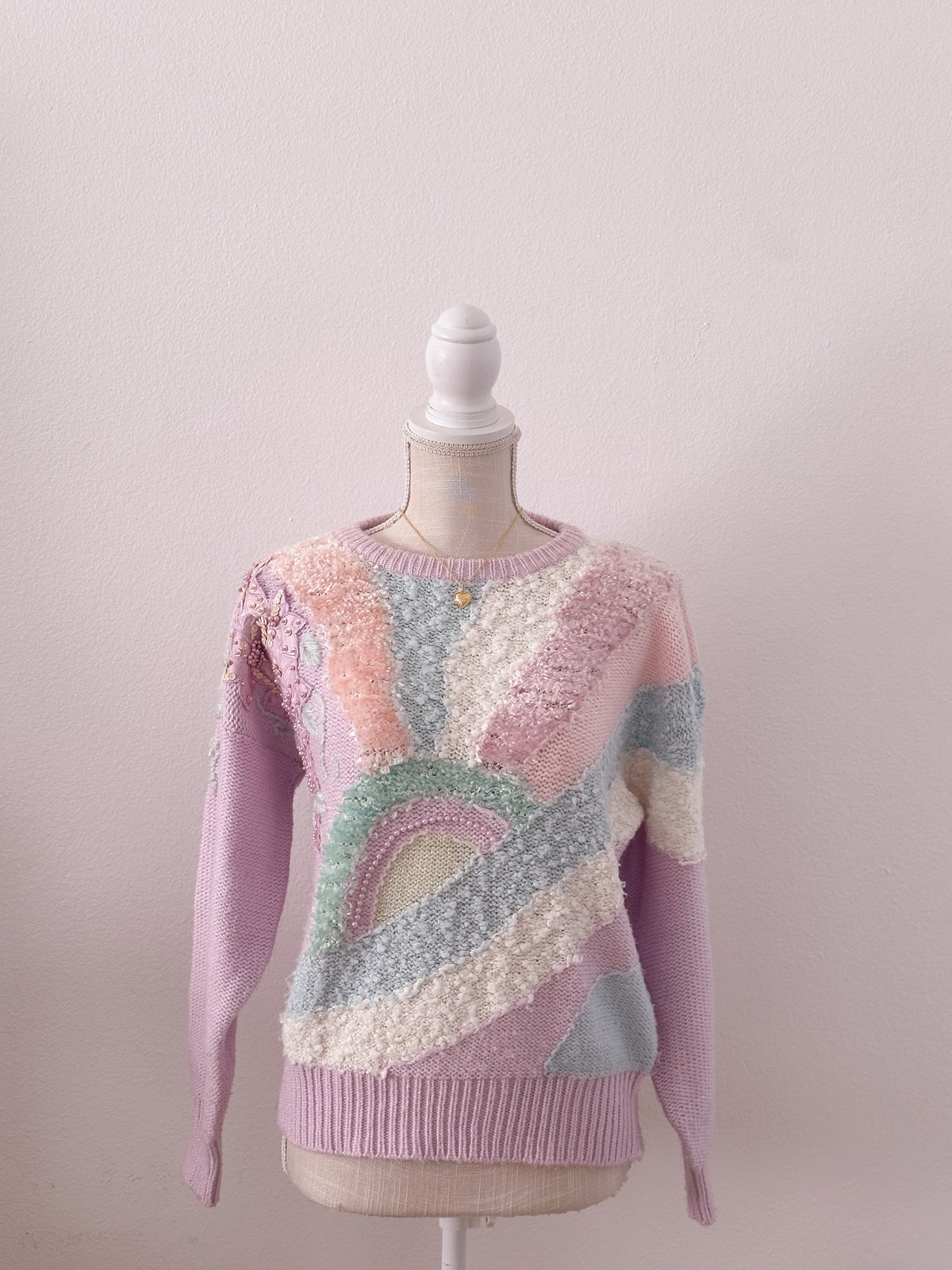 Shabby chic vintage Sweater size: L