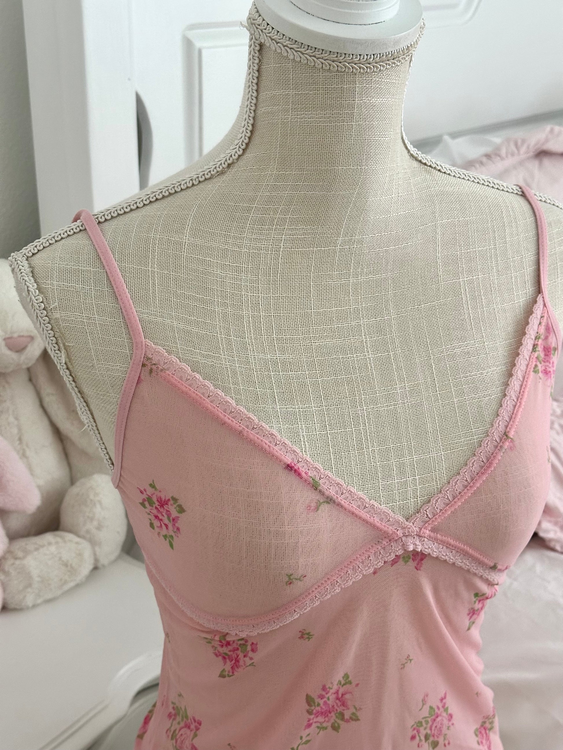 Vintage Y2K Old Navy Pink Sheer Floral Cami Top Size: M