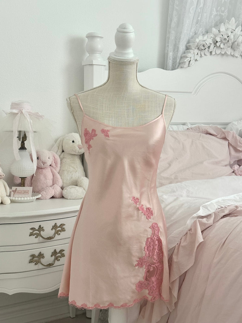Vintage 2003 Victoria’s Secret Pink Slip Dress Size: M (Fits S)