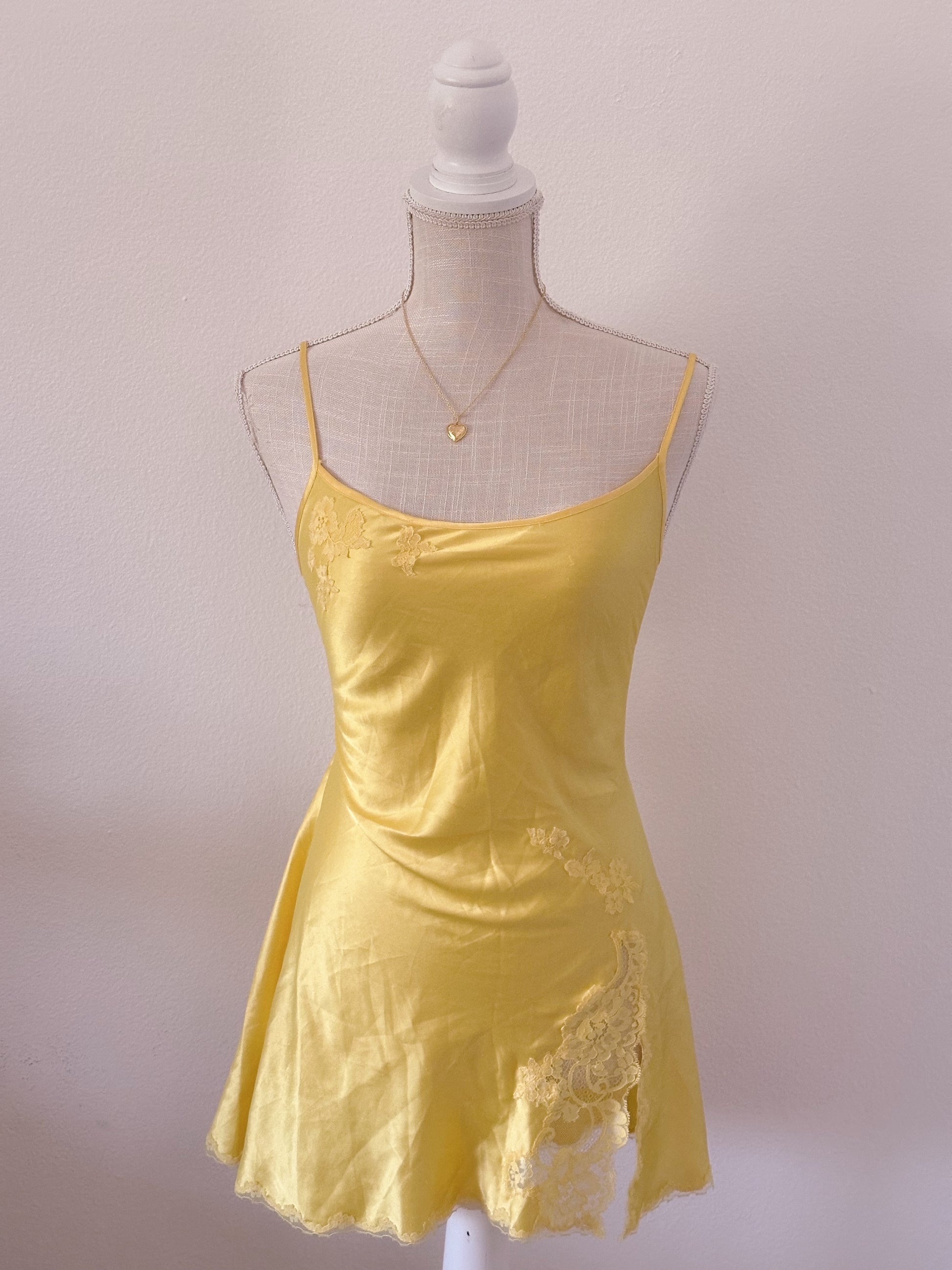 Vintage yellow Victoria's Secret babydoll slip dress size: M