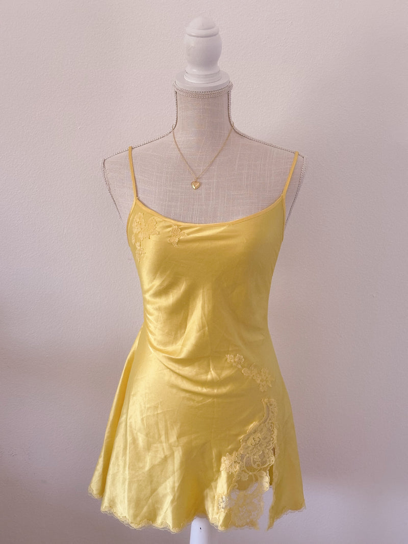 Vintage yellow Victoria's Secret babydoll slip dress size: M