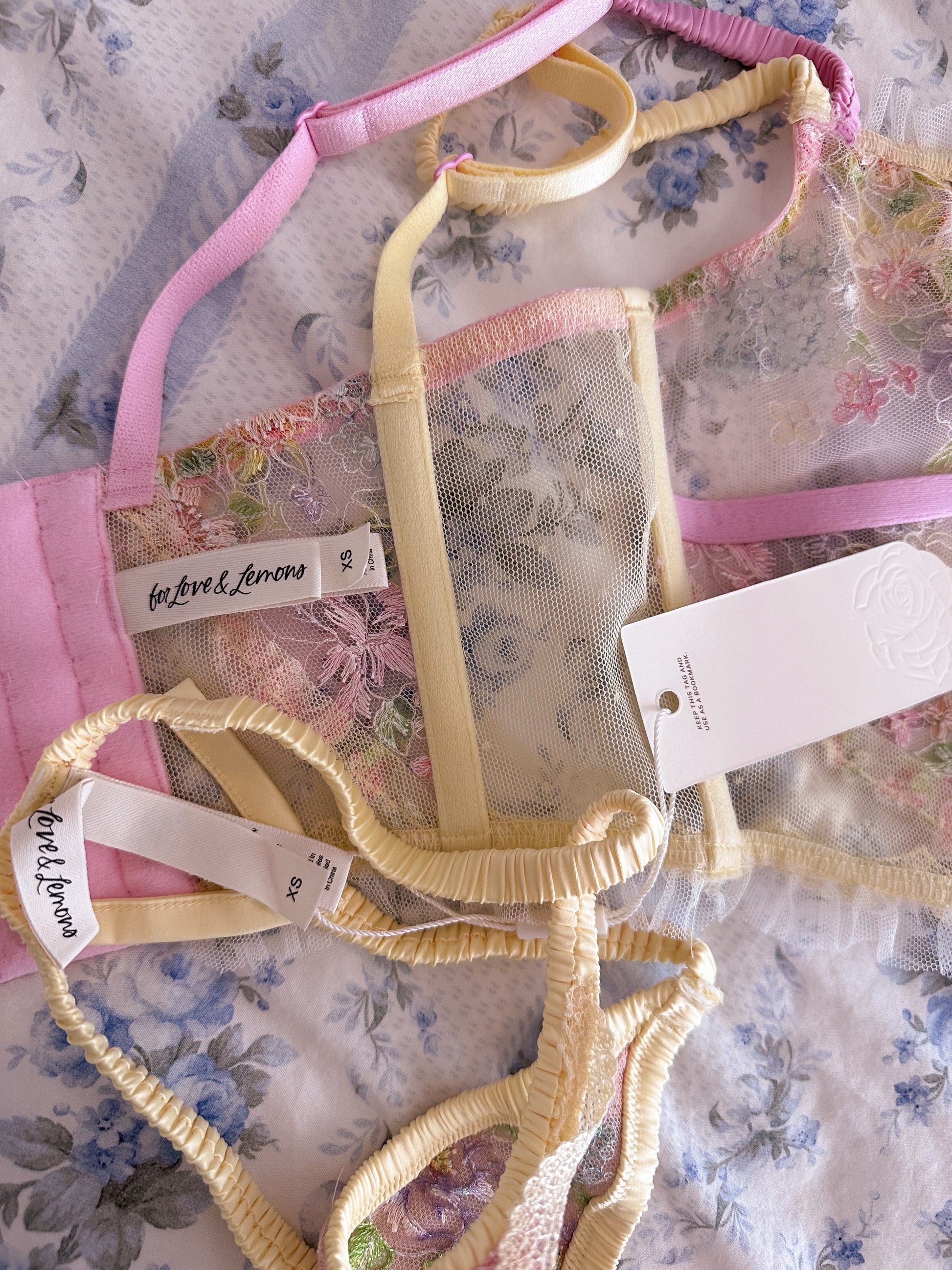 Nwts deadstock forloveandlemons yellow 2 piece corset and thong set Size: XS