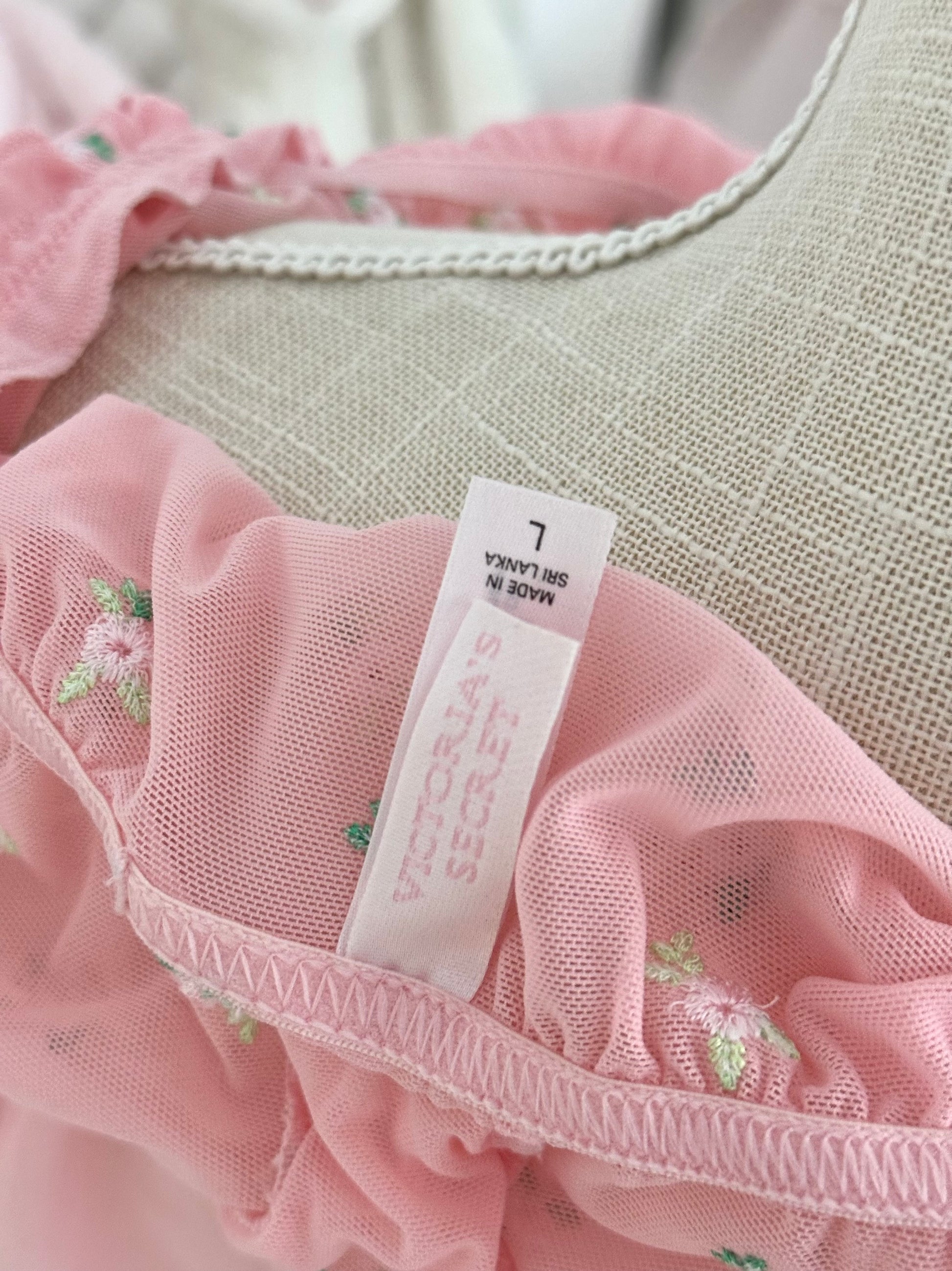 Vintage 2004 Victoria’s Secret Pink Milkmaid Cami Top Size: L