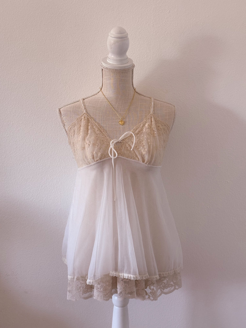 Vintage 2 piece white 1950s babydoll set size: XS/S