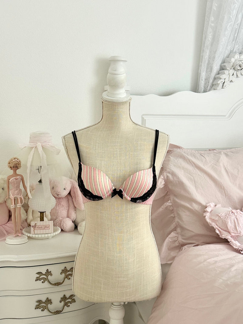 Vintage 2013 Victoria’s Secret Pink Striped Push-Up Bra NWT Size: 32A