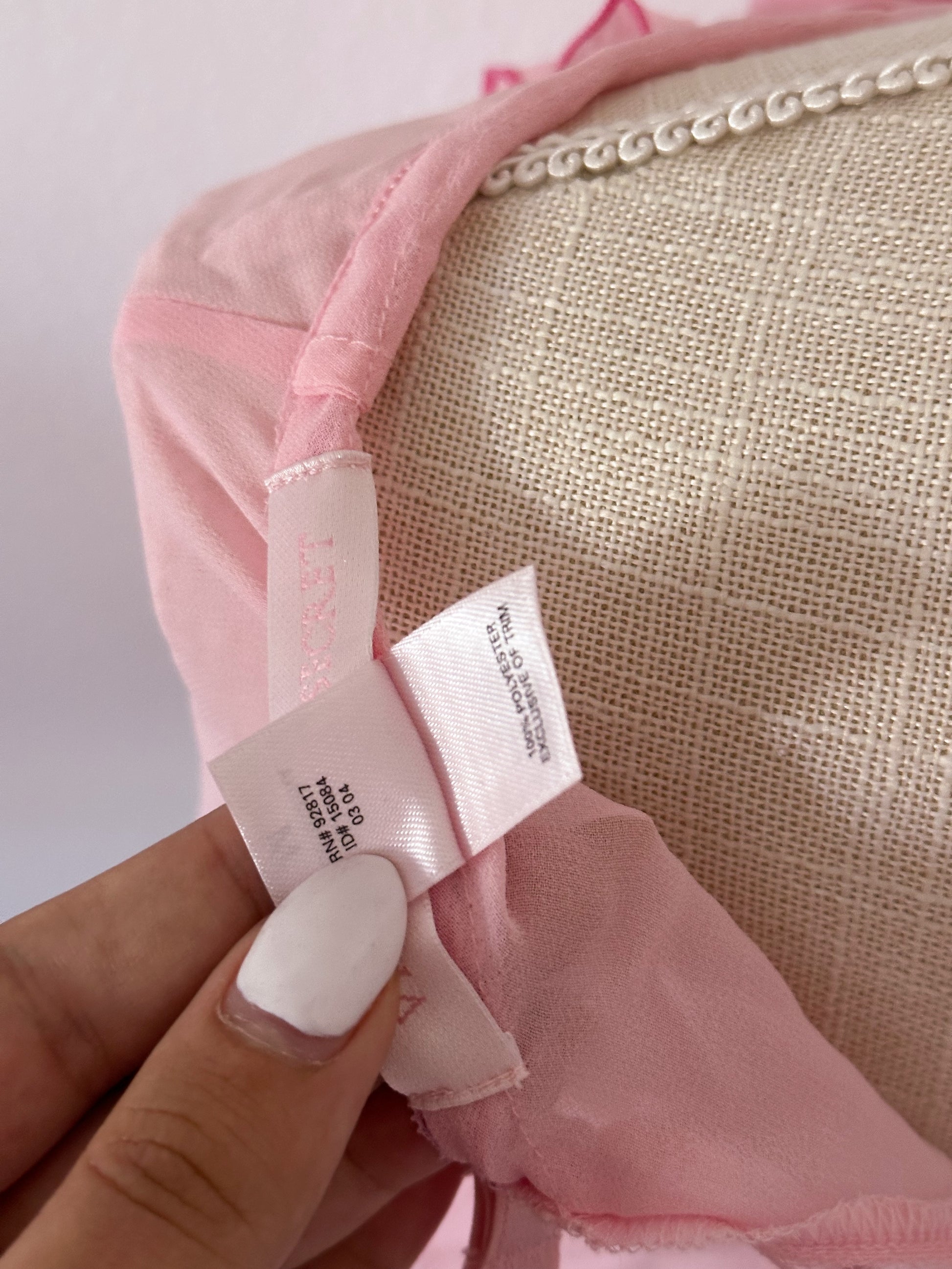 Vintage Victoria's Secret link babydoll as seen on Maggie Lindemann size: M