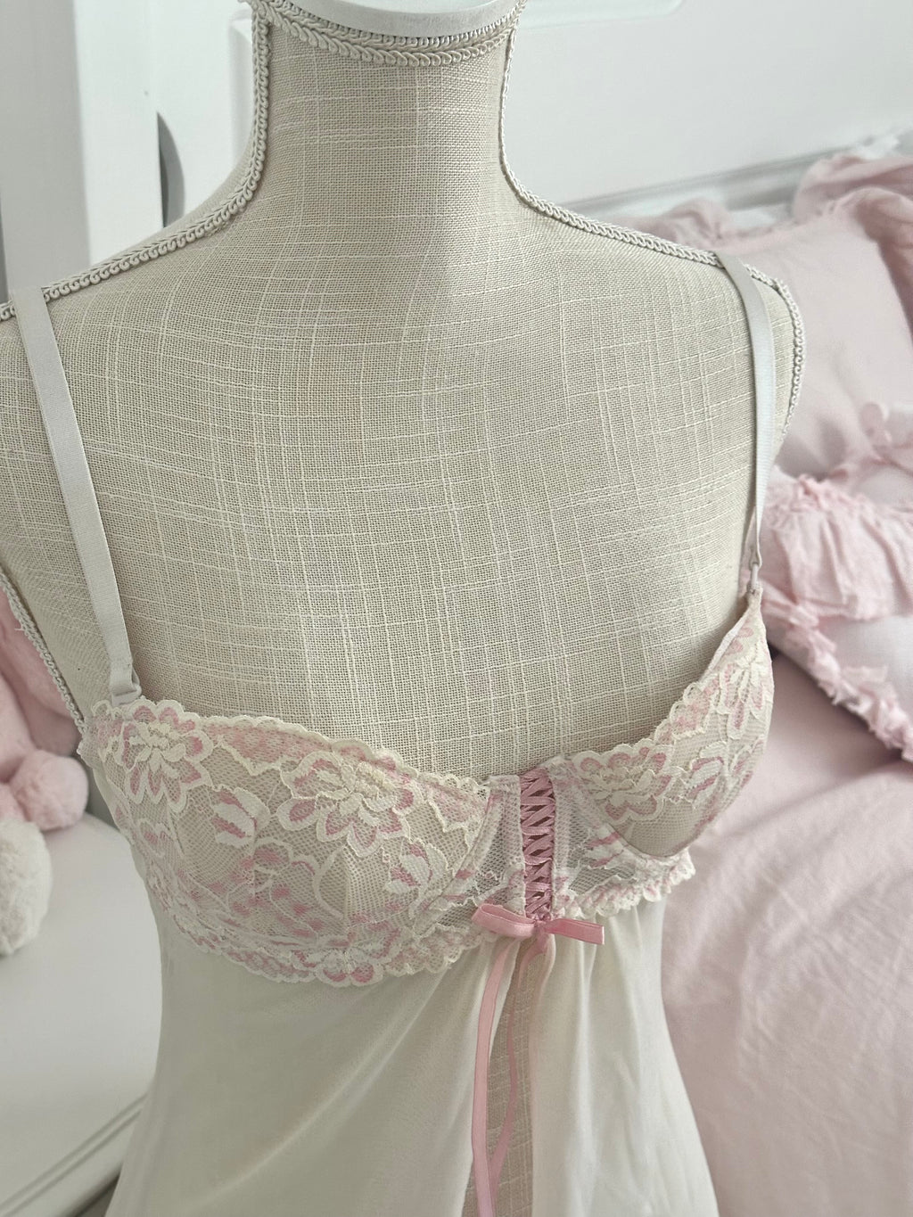 2000s Native Intimates White & Pink Floral Sheer Babydoll Top Size: 34C