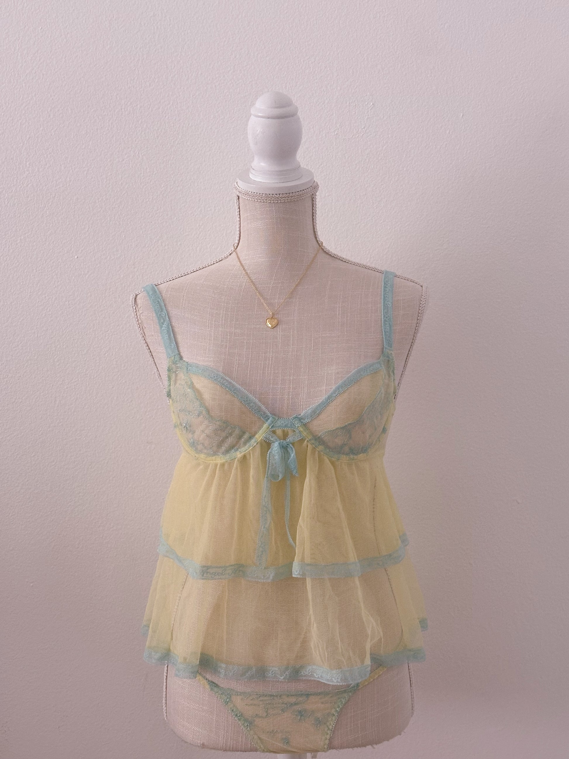 Vintage Victoria's Secret yellow and blue babydoll set size: 34 B