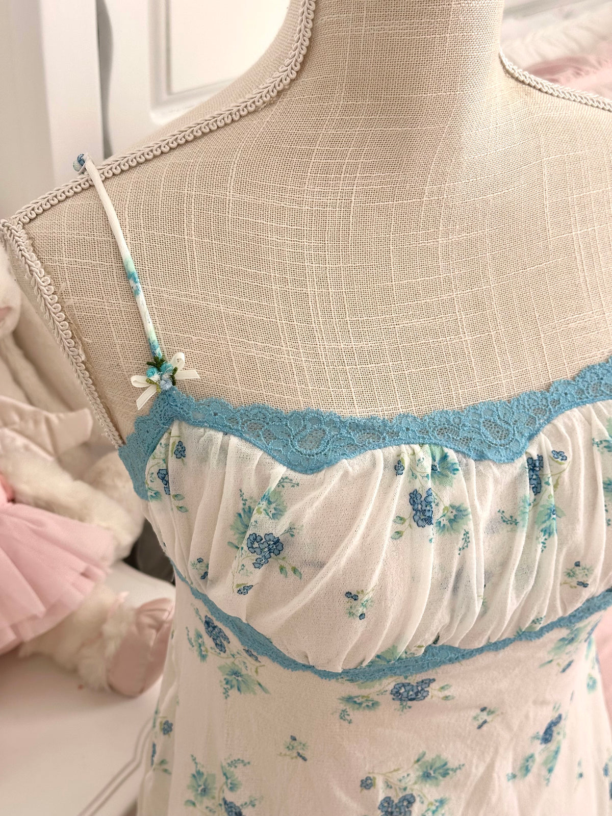 Vintage 2006 Victoria’s Secret Angels Blue Floral Sheer Cami Top Size XS