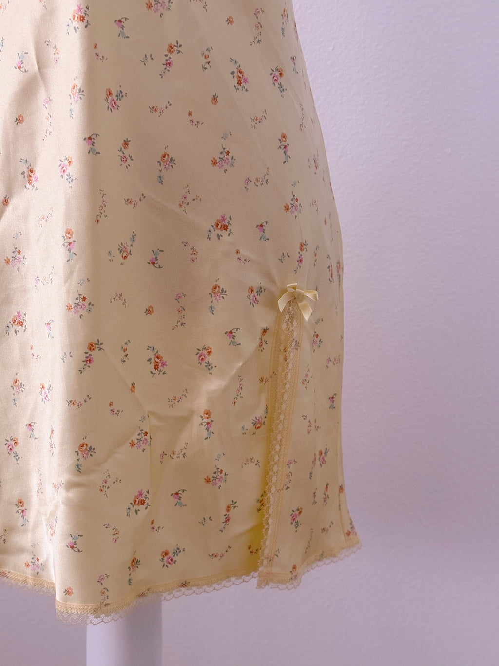 Vintage Victoria's Secret yellow floral Pinterest slip dress size: S
