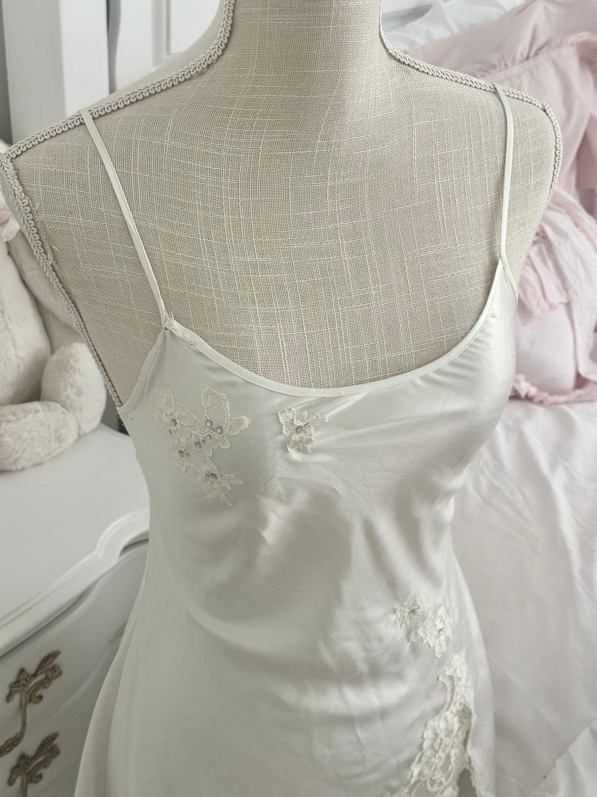 Vintage 2004 Victoria’s Secret White Satin Slip Dress Size: XS