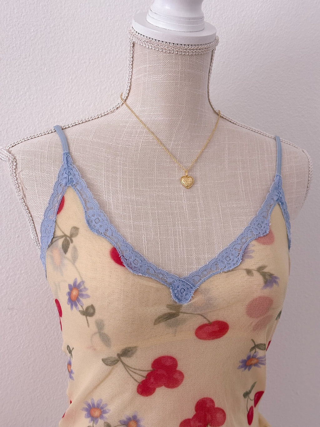 Vintage Victoria's Secret yellow cherry cami size: M