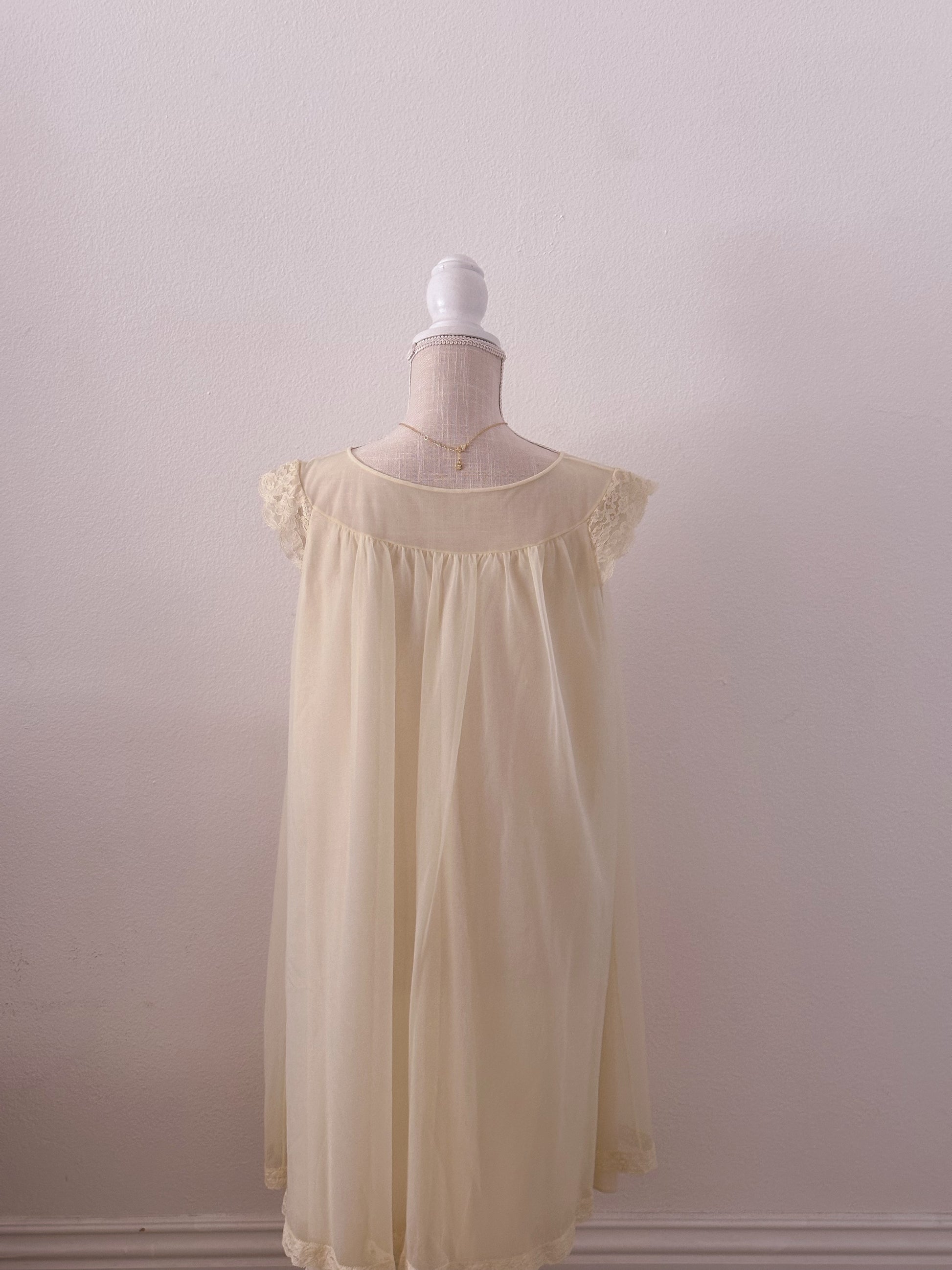 Vintage 1960s yellow peignoir nightgown slip dress size: M