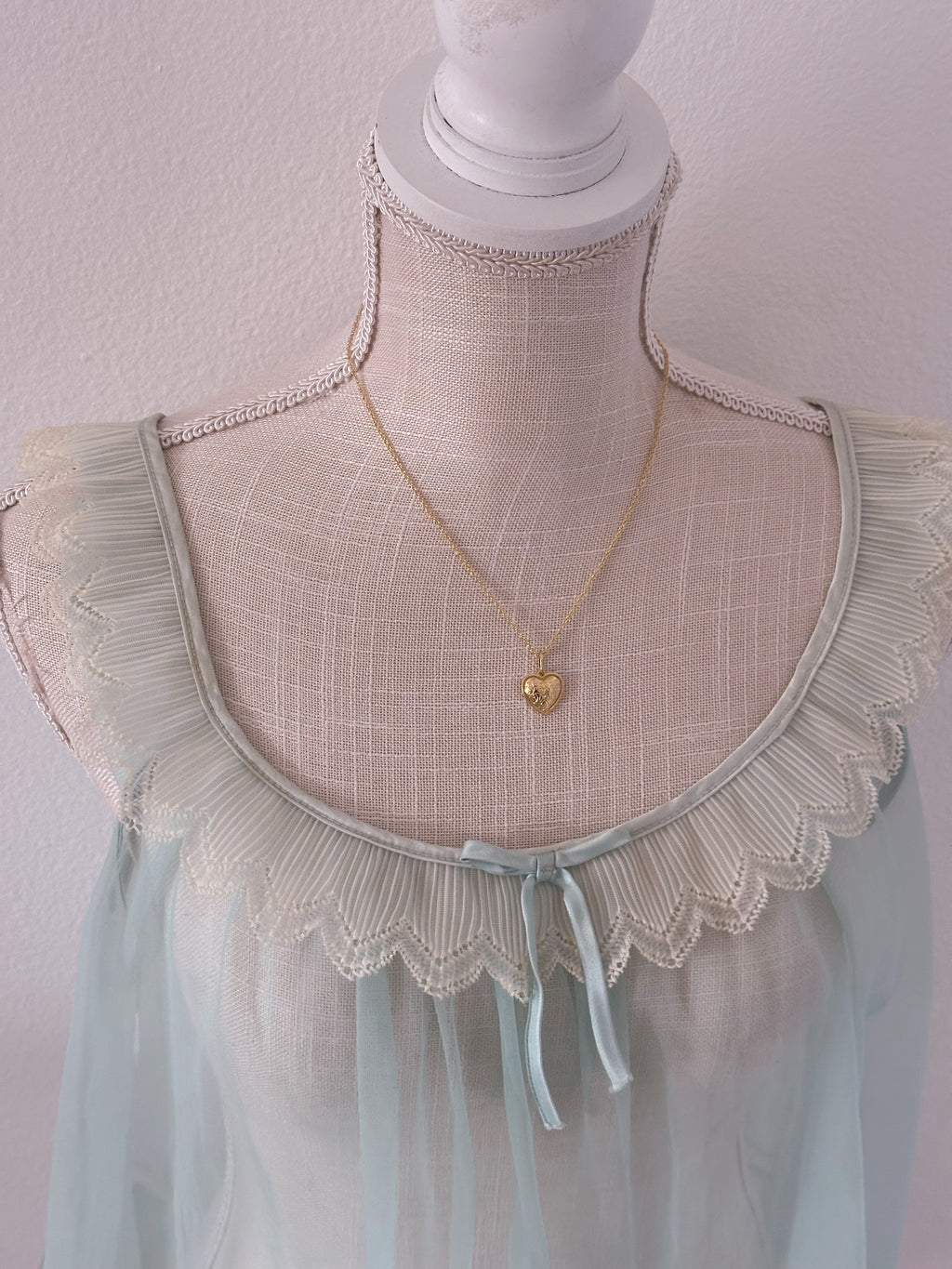 Vintage 1950s Sabrina Carpenter inspired babydoll size: one size