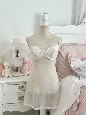 Vintage 1996 Victoria’s Secret White Sabrina Carpenter Babydoll Size: 36C