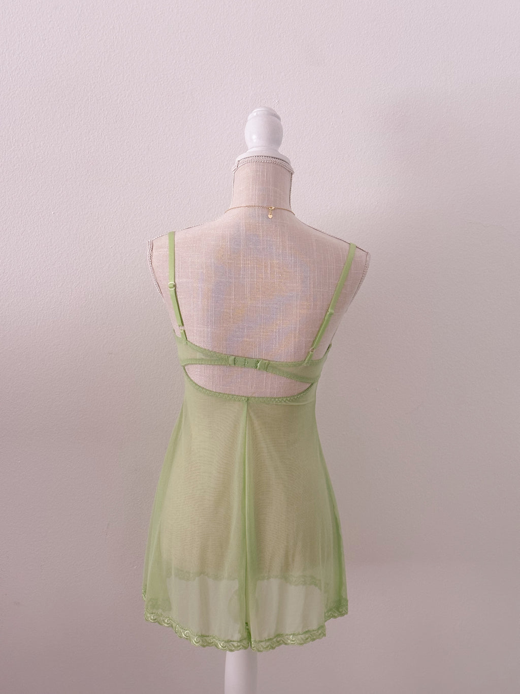 Vintage 1996 Vicroria's Secret Sabrina Carpenter Babydoll size: 34 B