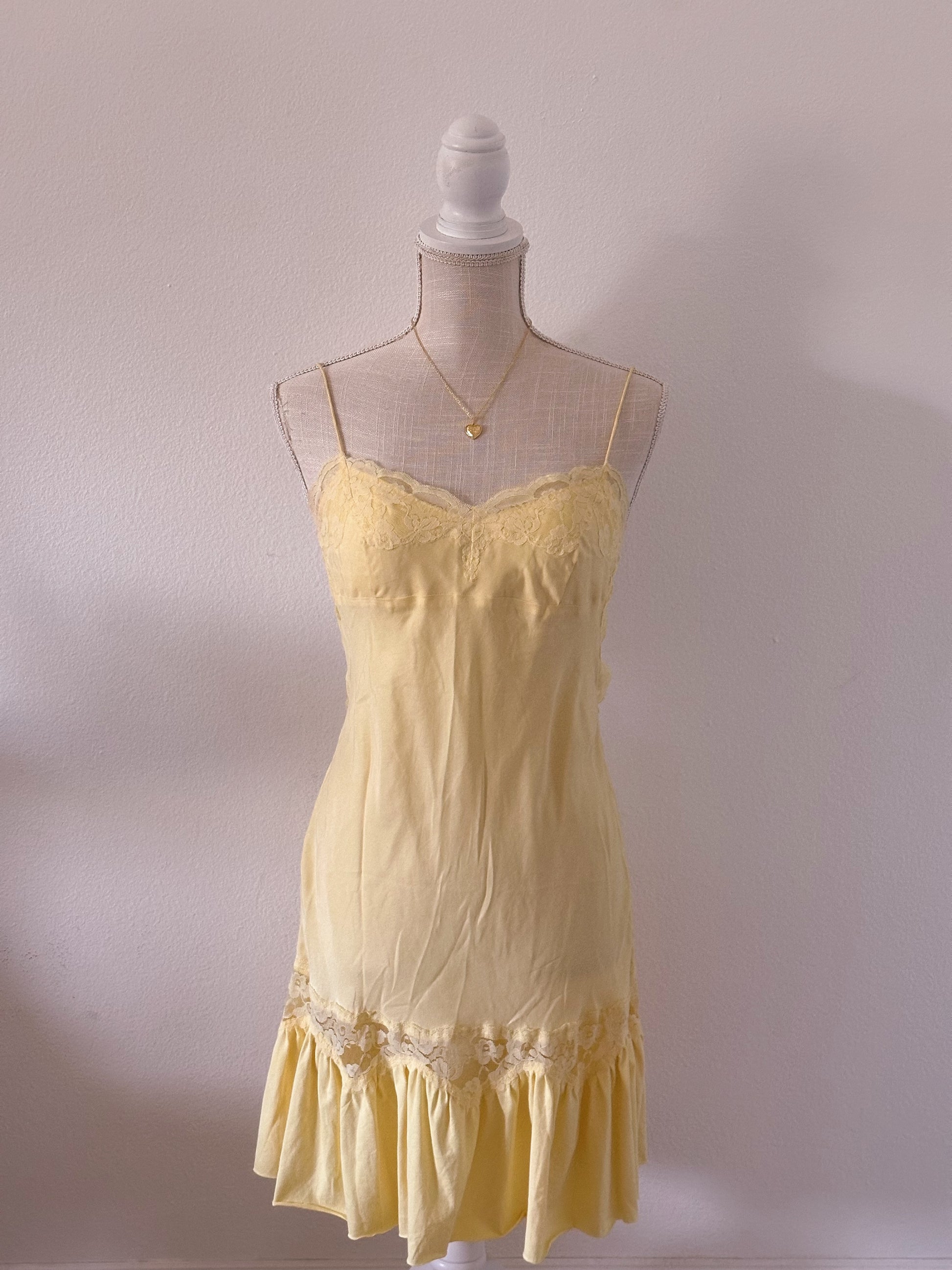 Vintage Victoria's Secret yellow babydoll slip dress size: XS