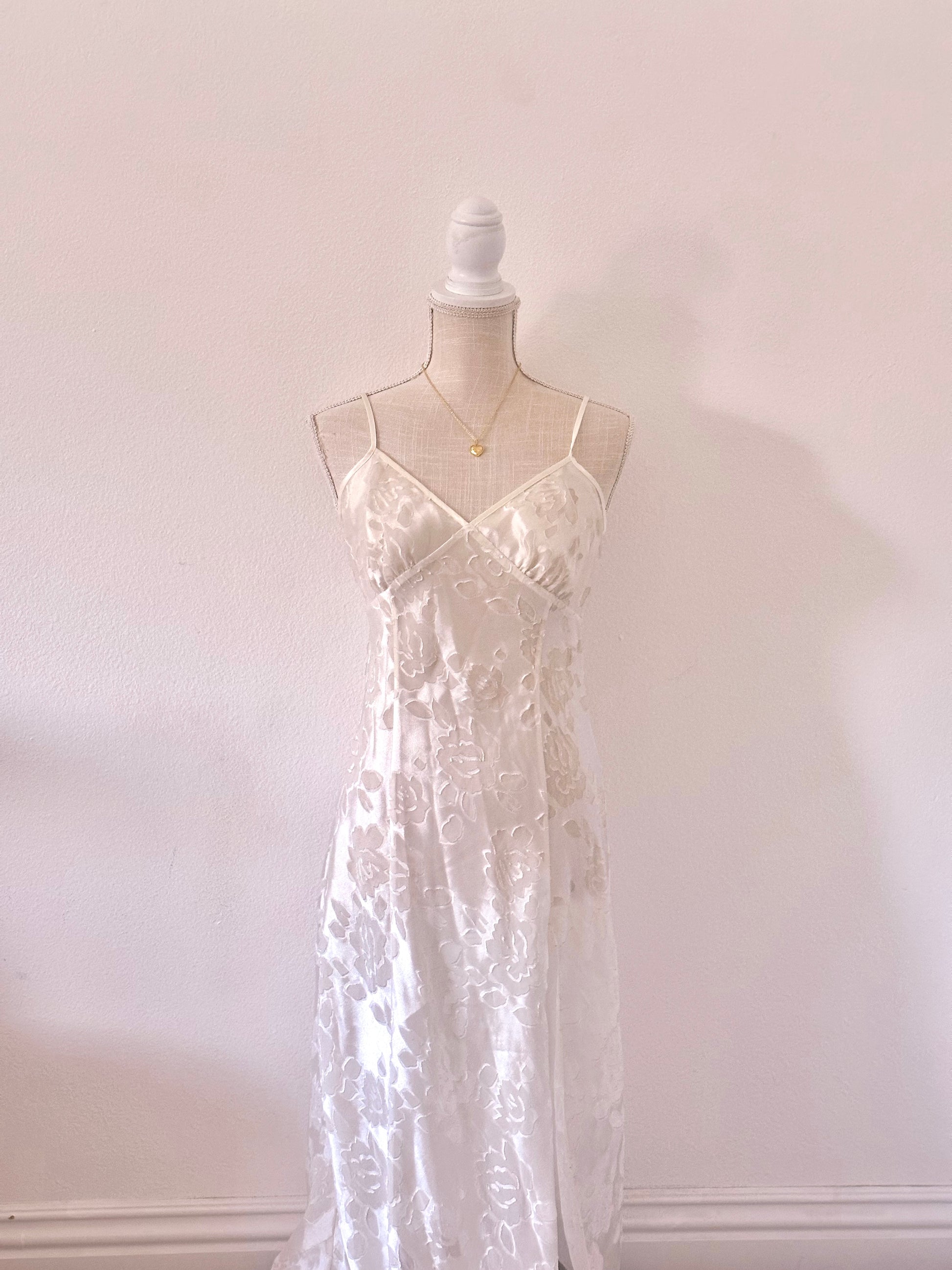 Vintage 1980s Gold Tag Victoria’s Secret White Maxi Slip Dress Size: S
