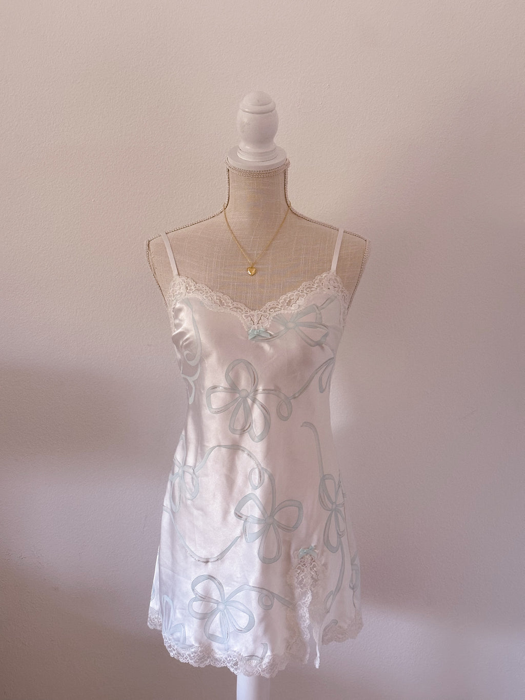 Vintage Victoria's Secret white ribbon babydoll slip dress size: XS