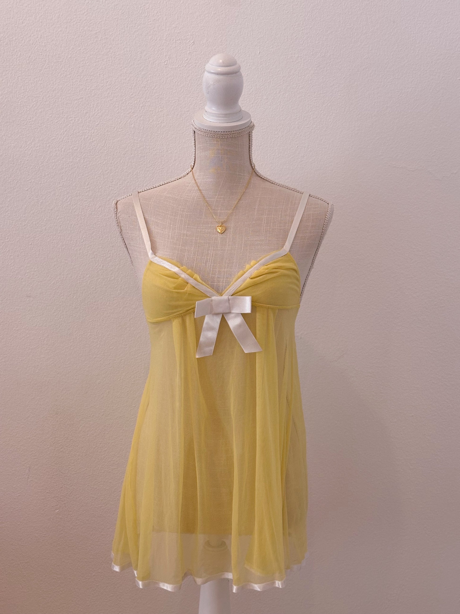 Vintage Sabrina Carpenter yellow Victoria's Secret babydoll slip dress size: XS