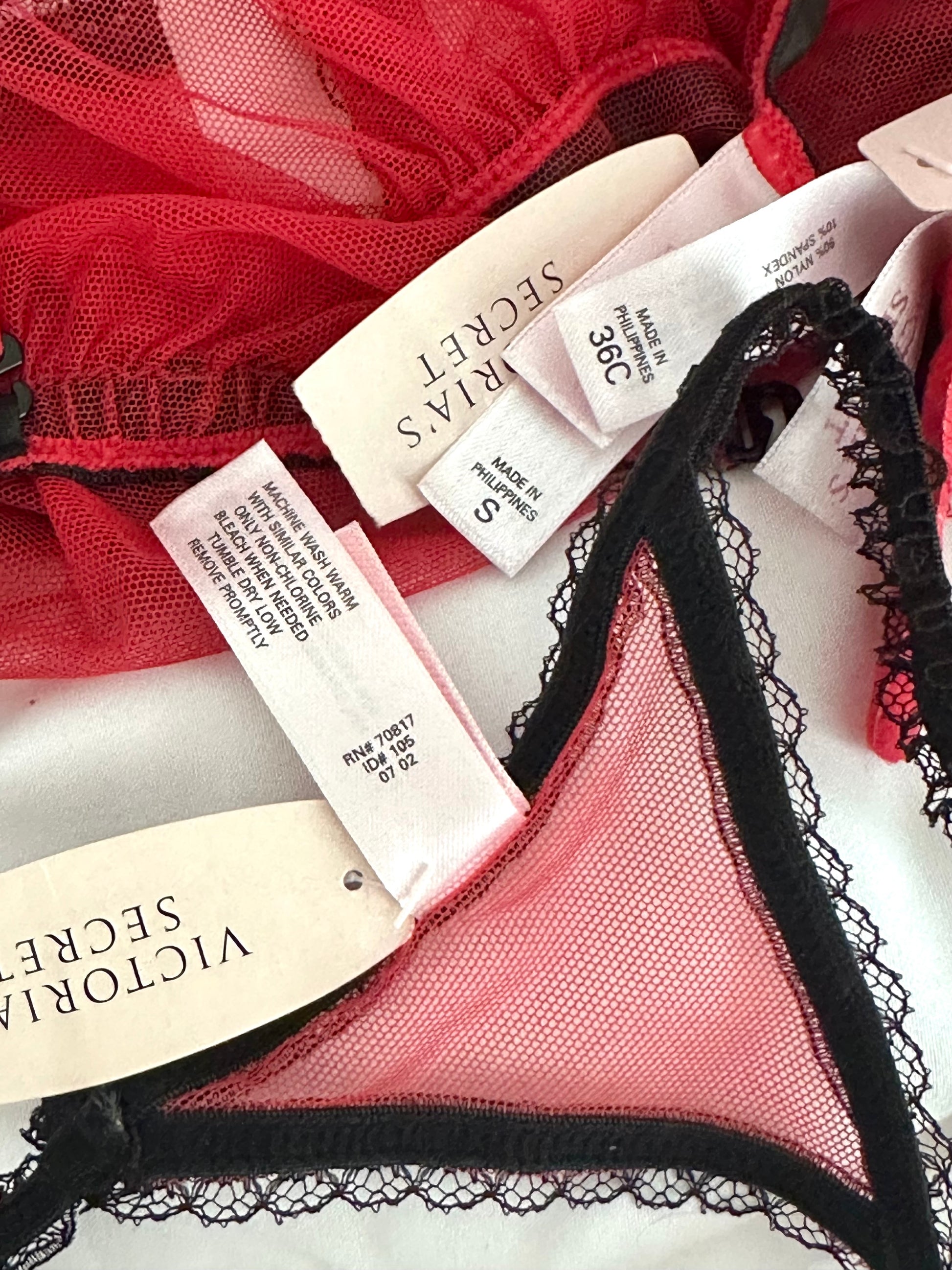 Vintage 2002 Victoria’s Secret NWT Sheer 3-Piece Lingerie Set Size: 36C/M