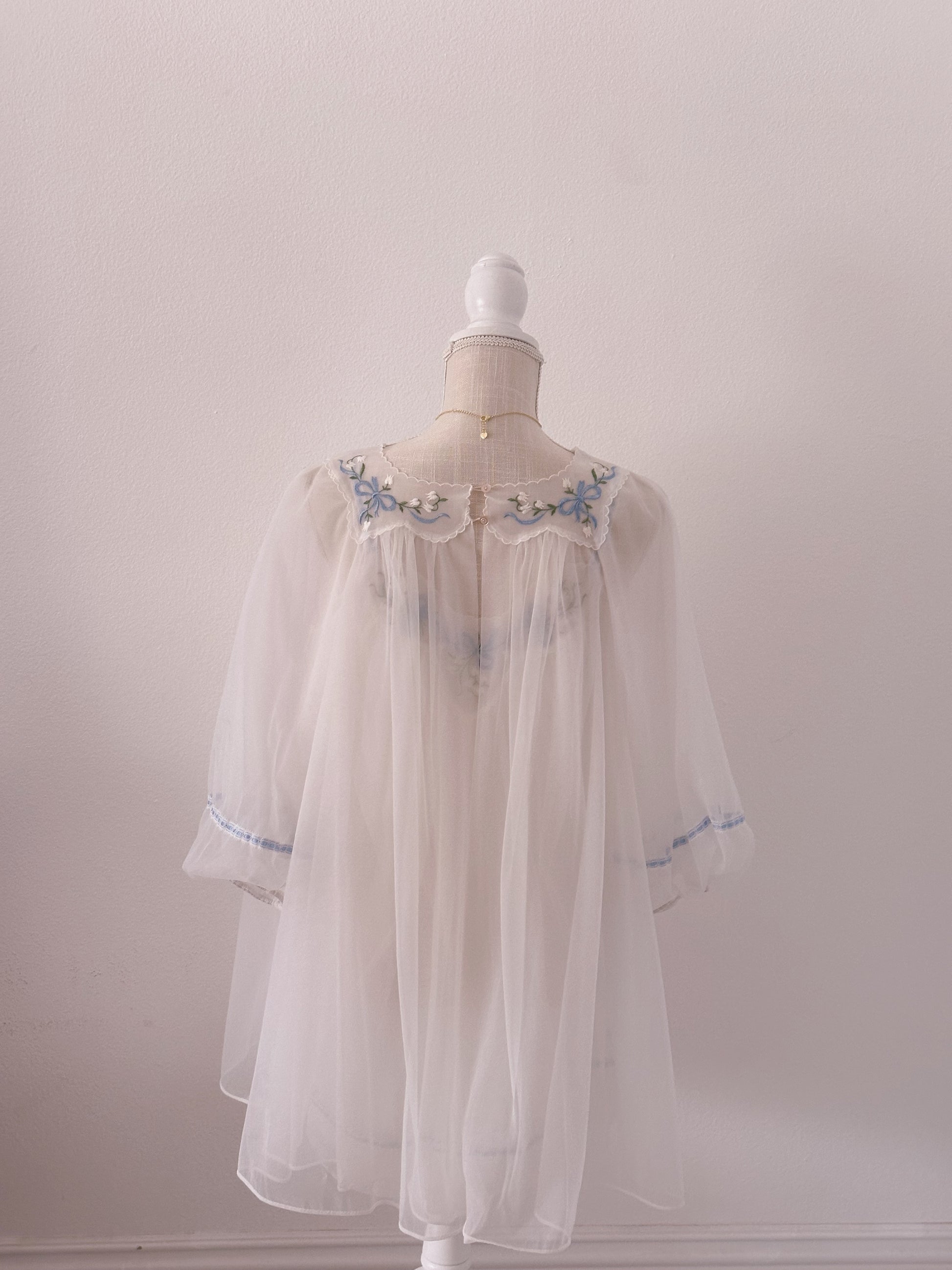 Vintage 1960s peignoir white babydoll dress and matching robe set size: S