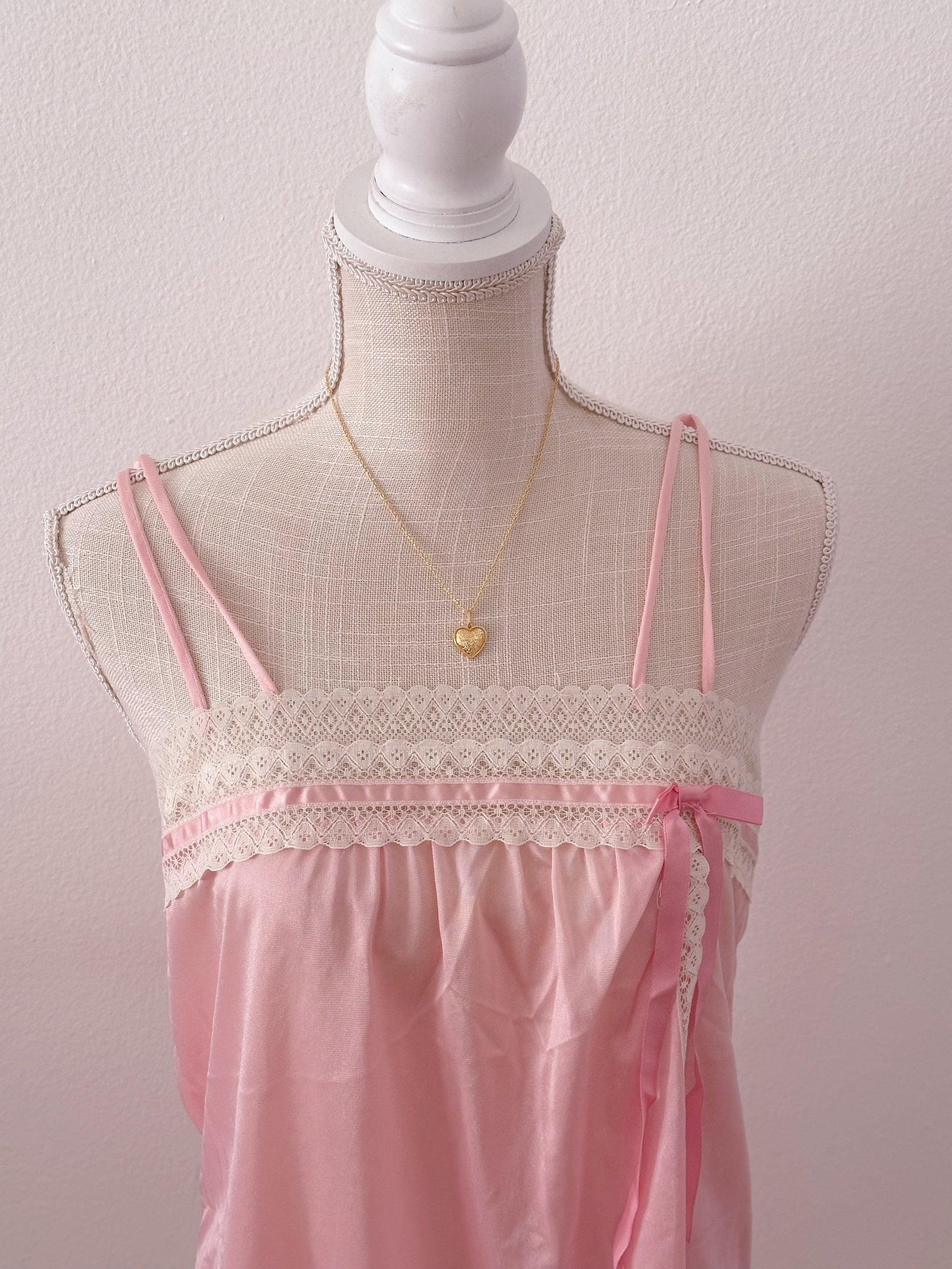 Vintage pink babydoll nightie from 1960s size: M