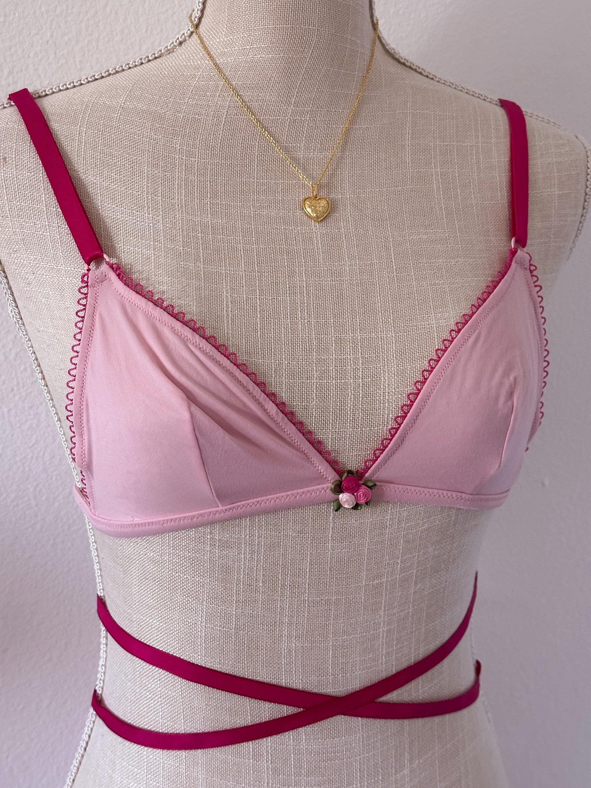 Vintage Victoria's Secret Pink 2 piece lingerie set size: 34 A / S