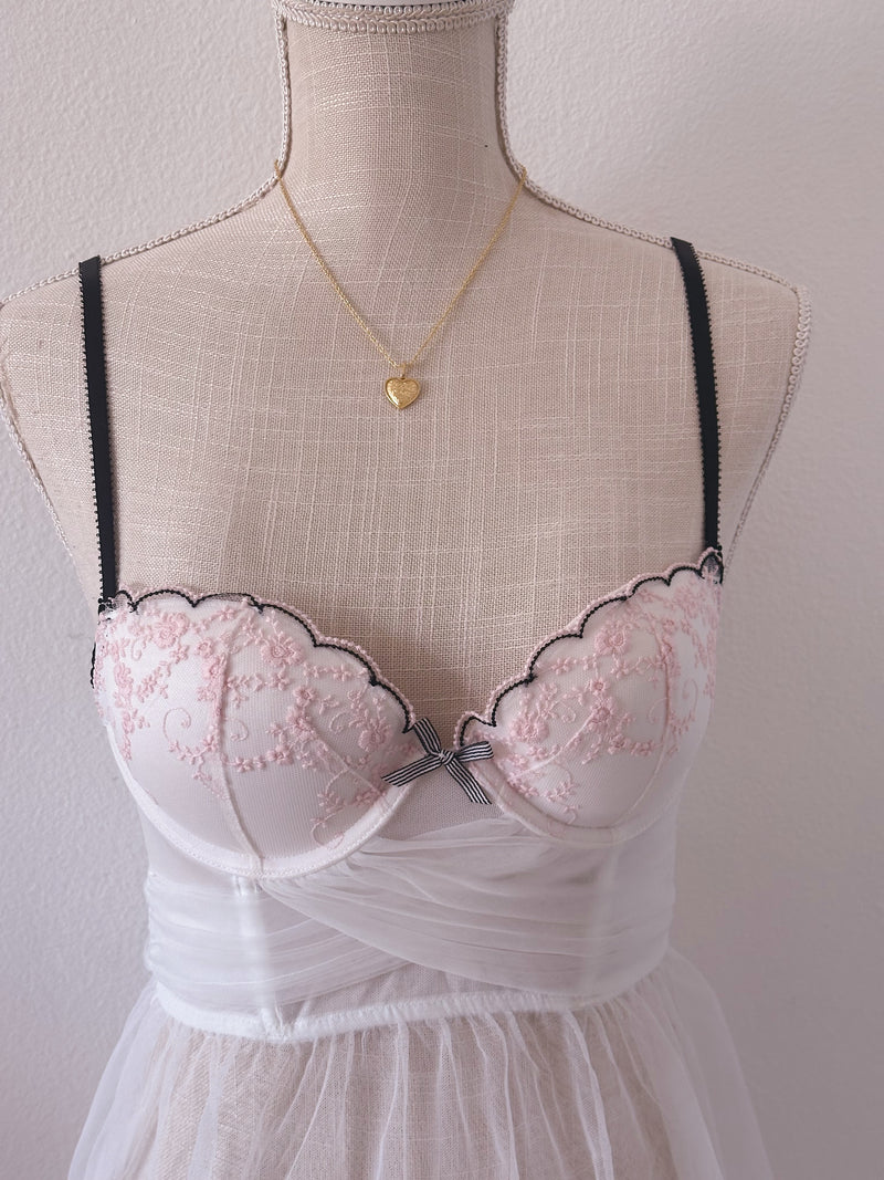 Vintage Victoria's Secret white ballerina babydoll top Size: 34 B