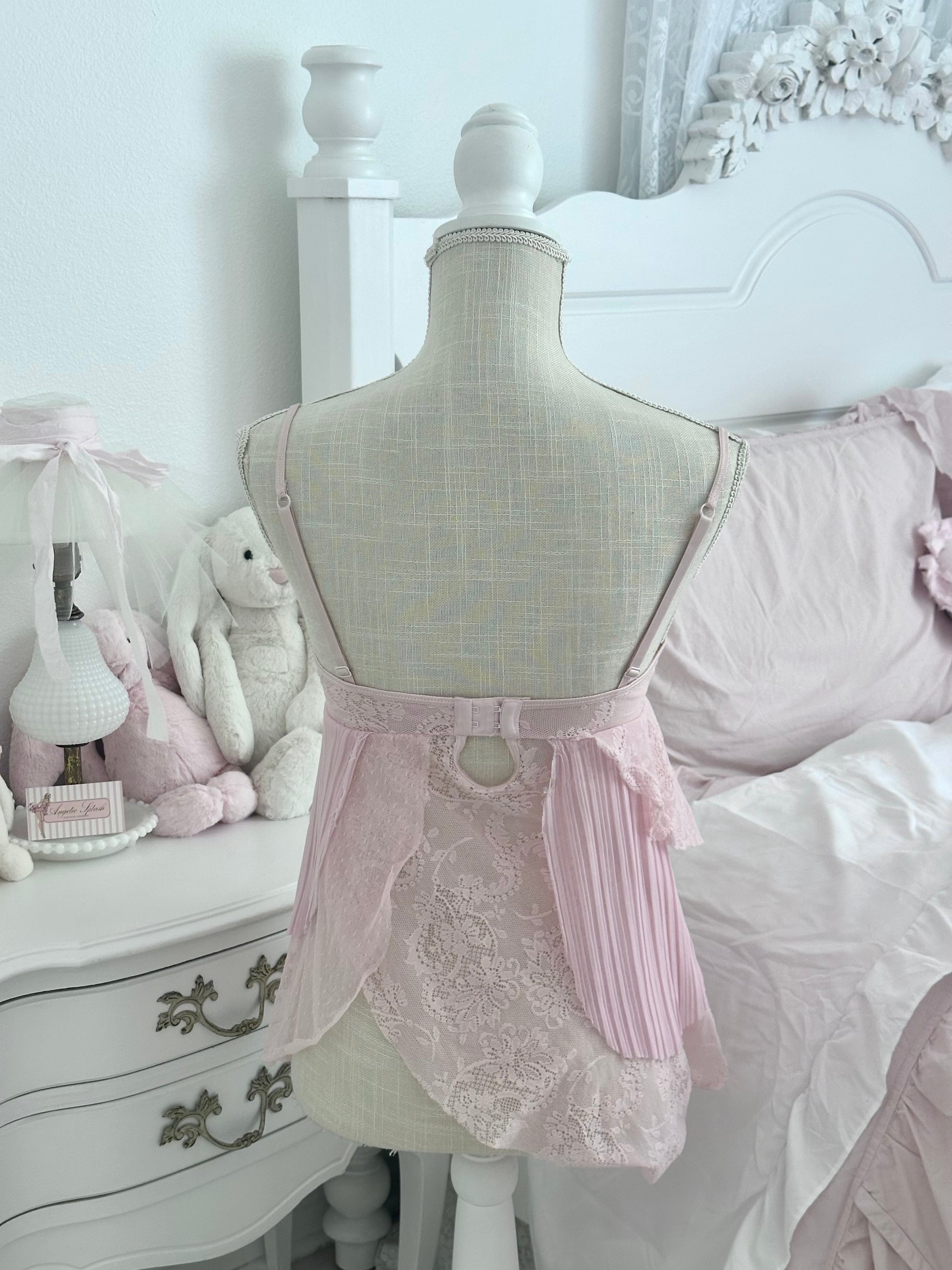 Vintage 2005 Victoria’s Secret Pink Tiered Shabby Chic Babydoll Top Size: 36B (Fits 34C)