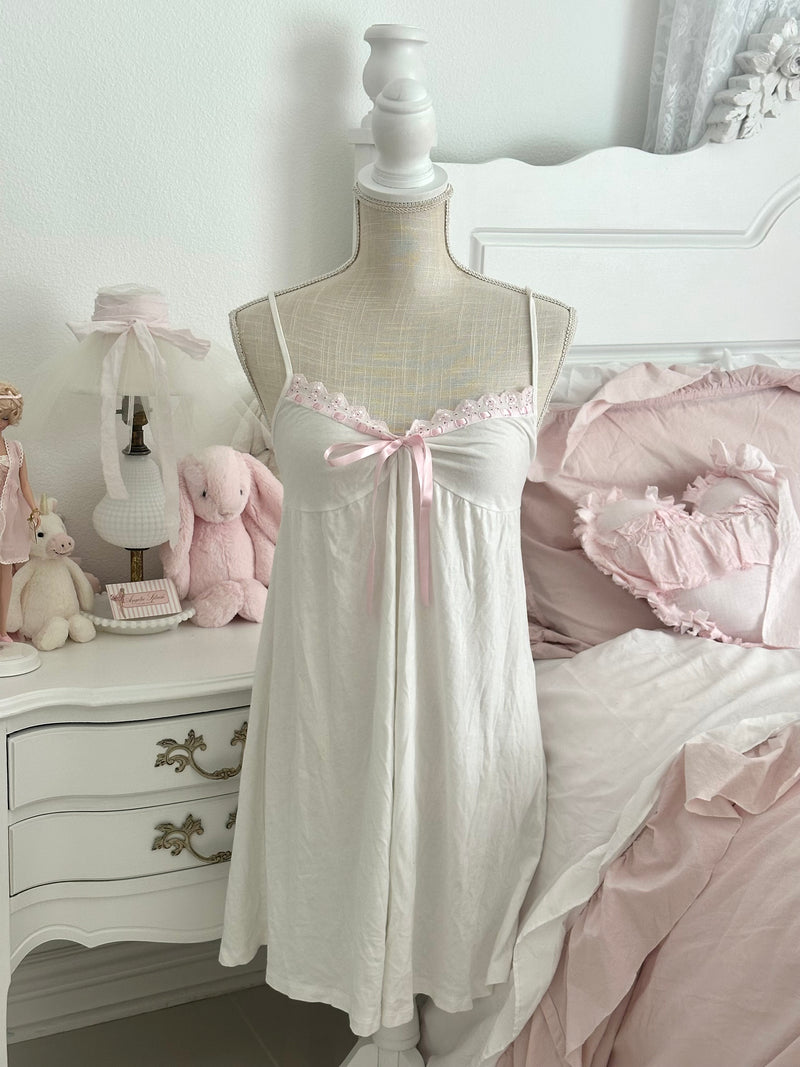 Vintage 2010 Victoria’s Secret White modal Cotton Nightgown Size: S