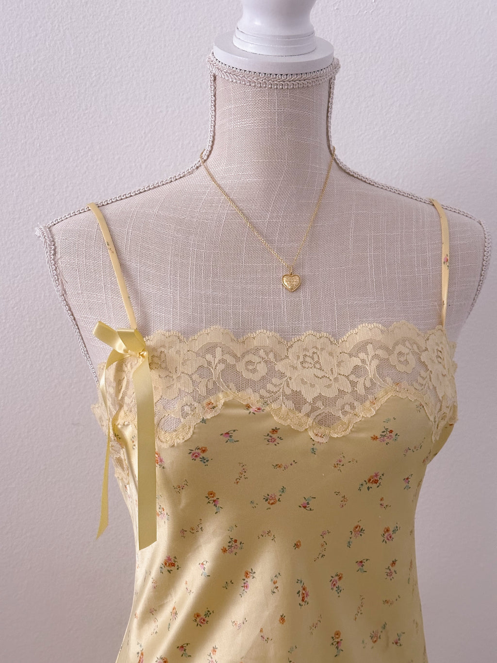 Vintage Victoria's Secret yellow floral Pinterest slip dress size: S