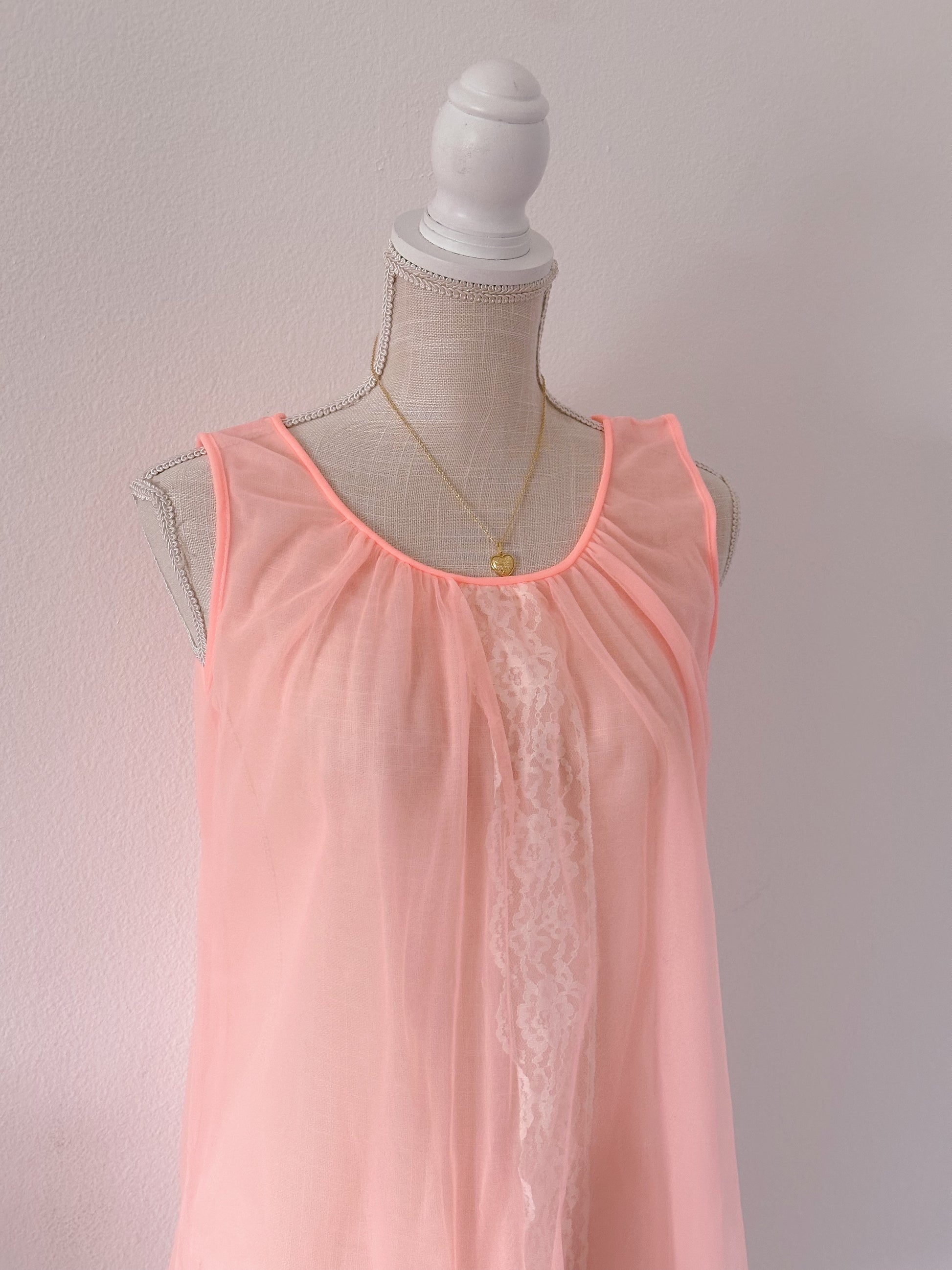 1950's peignoir peach robe and slip dress set