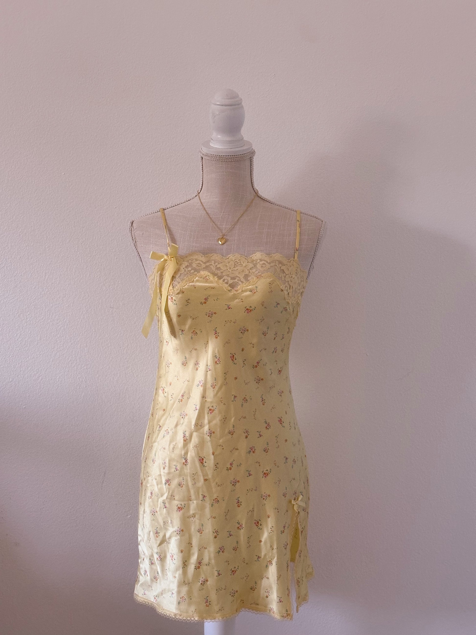 Vintage Victoria’s Secret Yellow Floral Babydoll Slip Dress Size: XS