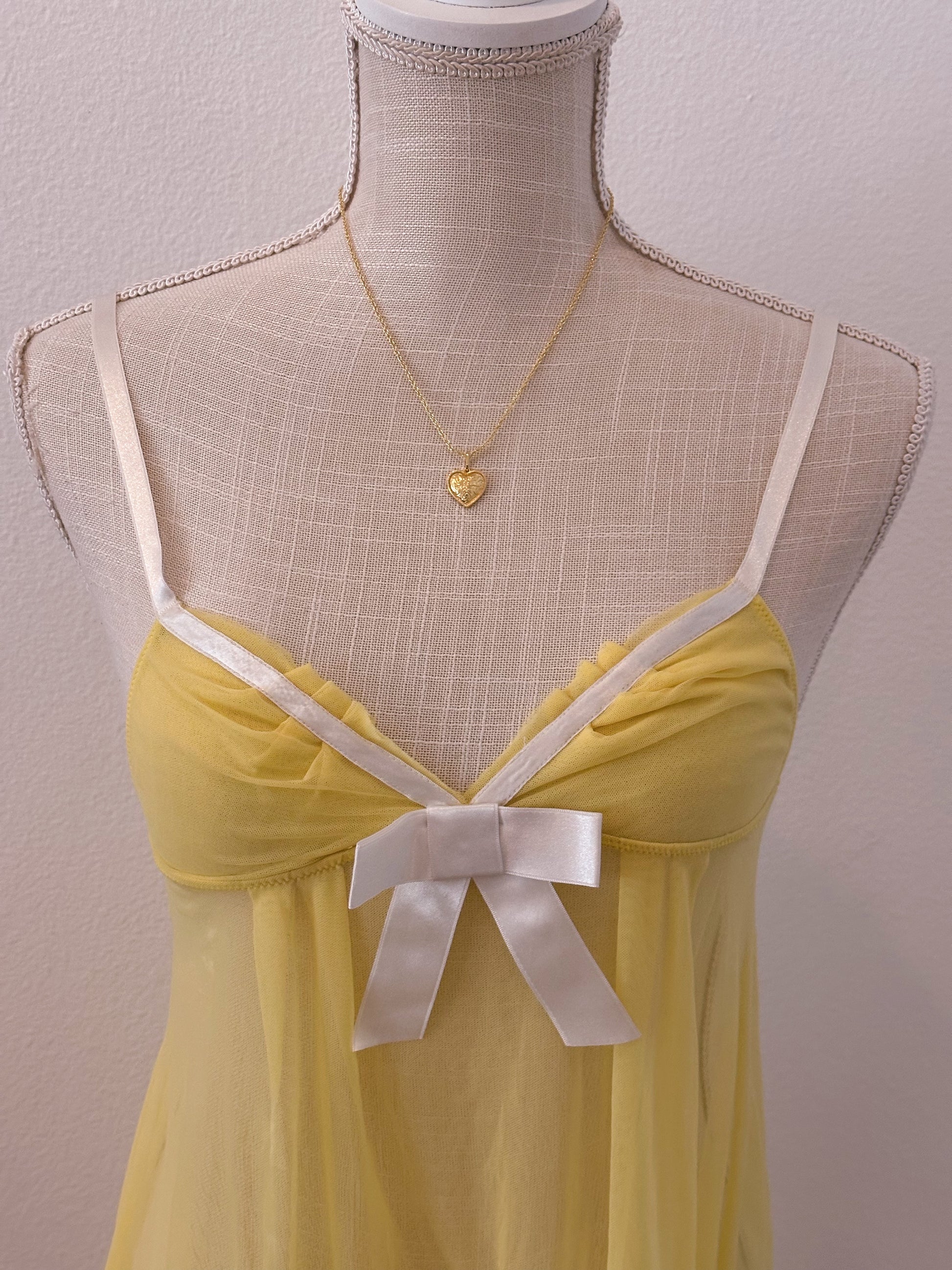 Vintage Sabrina Carpenter yellow Victoria's Secret babydoll slip dress size: XS