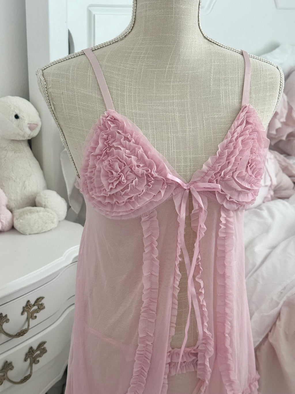 Vintage Y2K Per Lei Pink Ruffle Lingerie Set Size: M