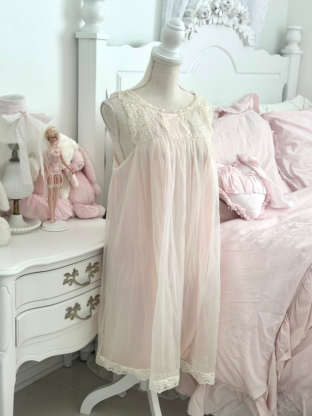Vintage 1960s Vanity Fair Pink Sheer Nylon Nightgown Size M