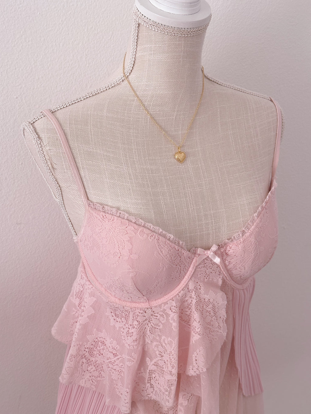 Vintage Victoria's Secret shabby chic lace babydoll cami top Size: 32 B