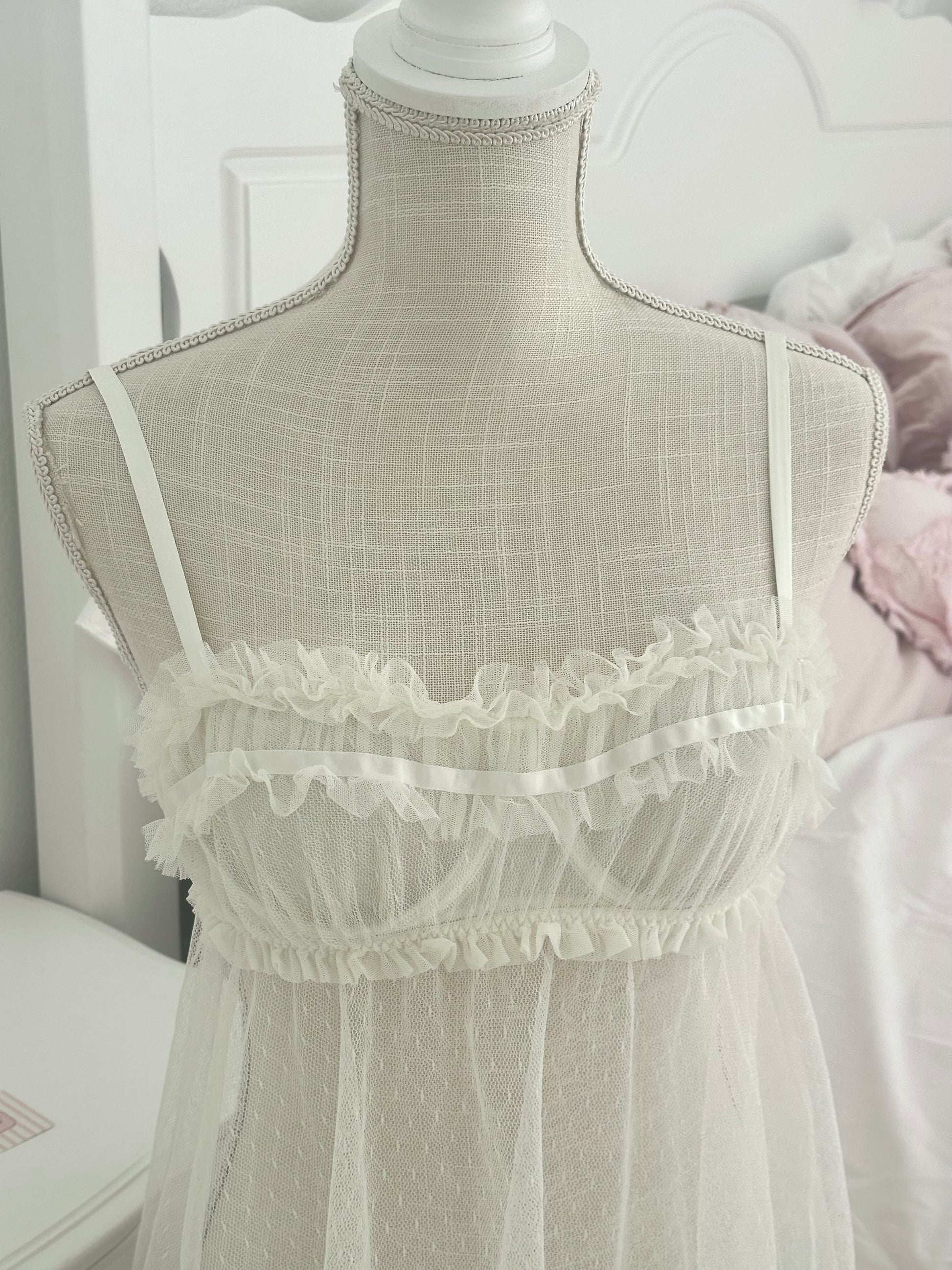 Vintage 2004 Victoria’s Secret White Bridal Babydoll Top Size: 34B