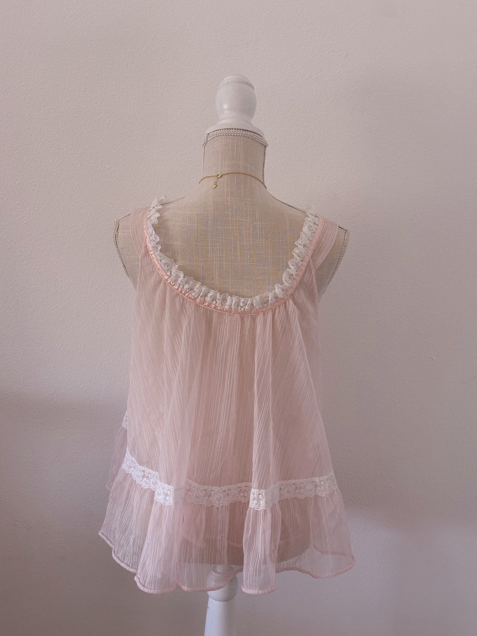 Vintage 1950s Sabrina Carpenter babydoll size: S