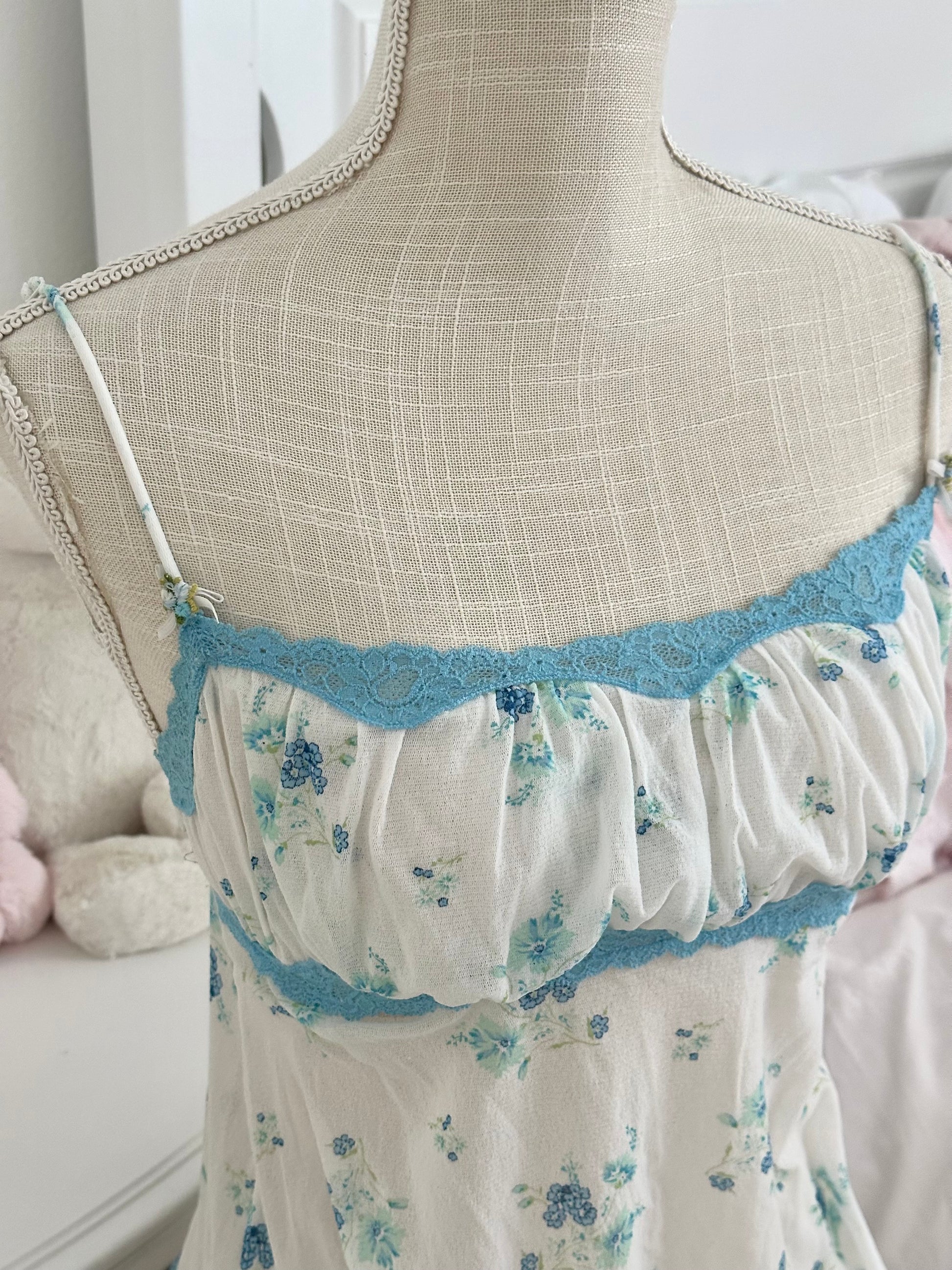 Vintage 2006 Victoria’s Secret Angels Collection Floral Cami Top Size: S