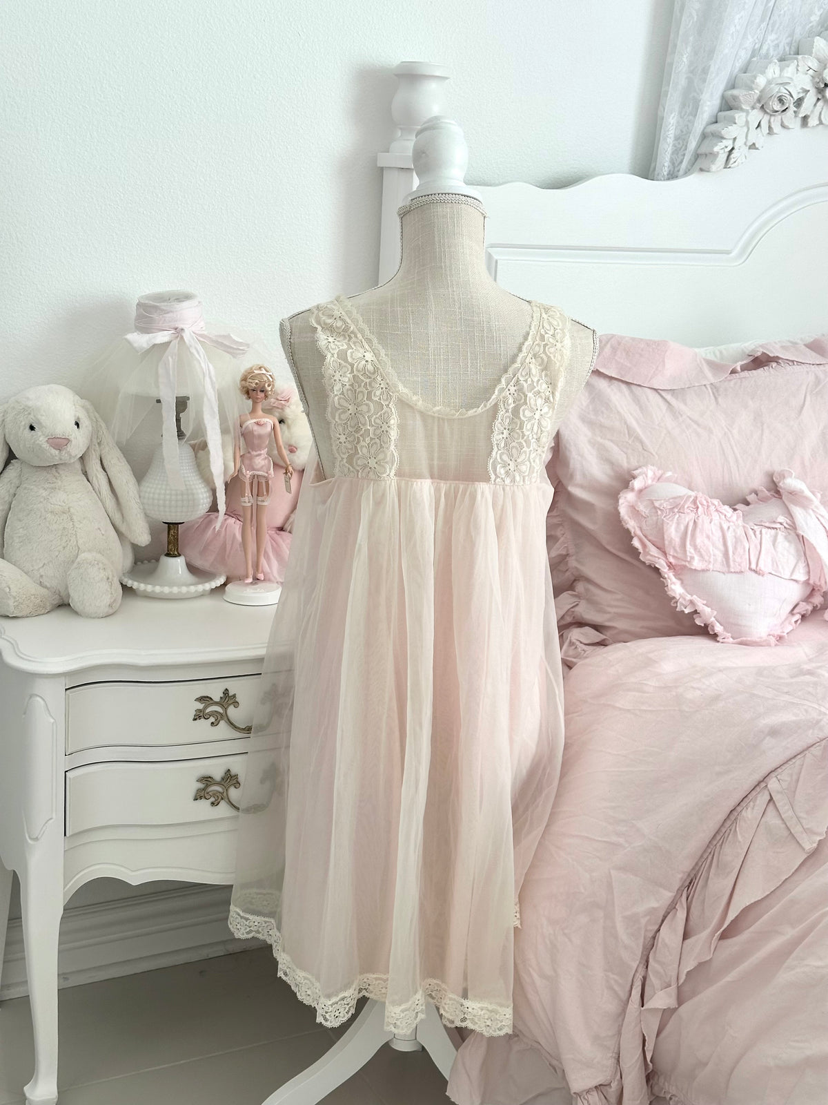 Vintage 1960s Vanity Fair Pink Sheer Nylon Nightgown Size M