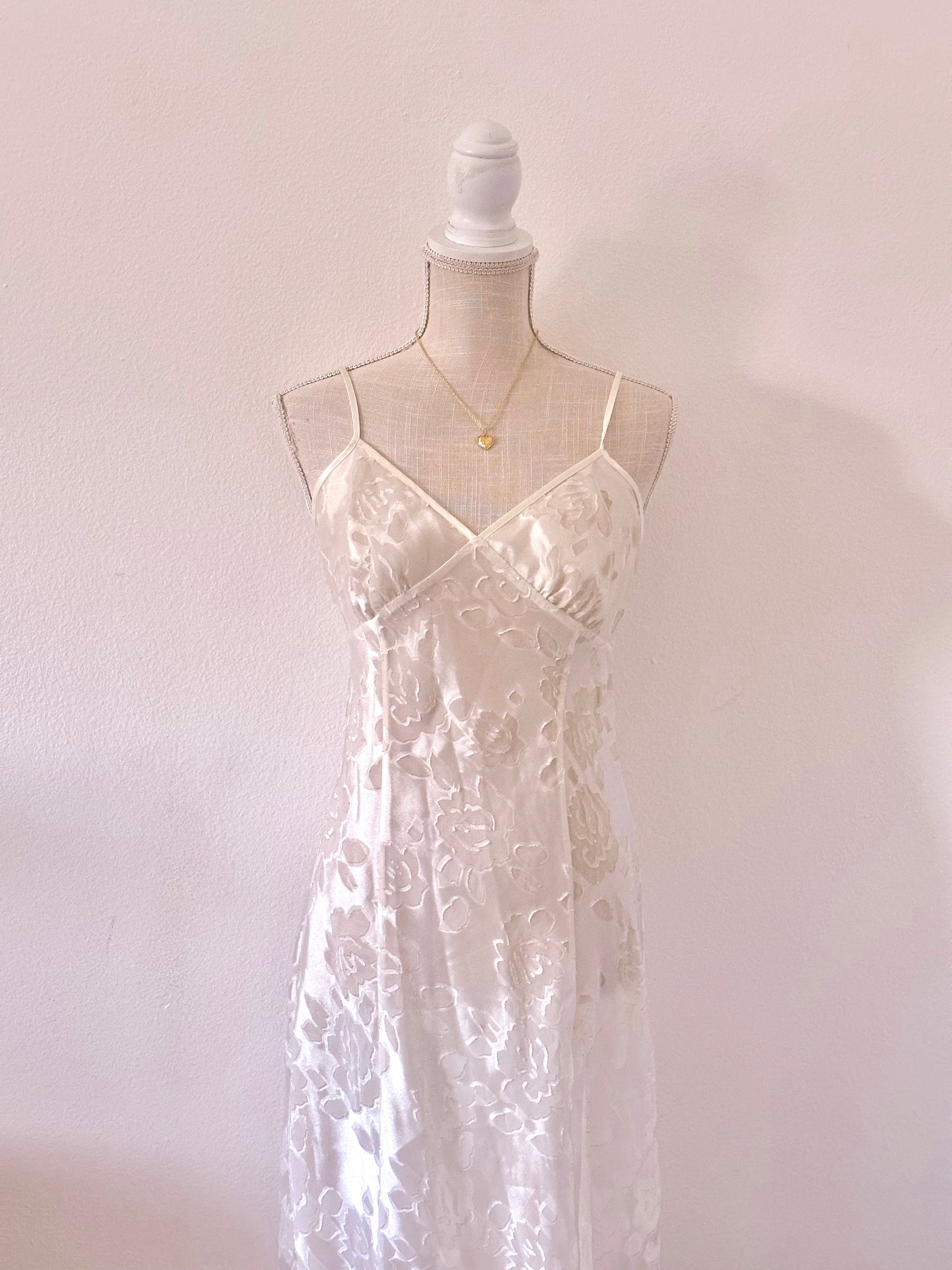 Vintage 1980s Gold Tag Victoria’s Secret White Maxi Slip Dress Size: S