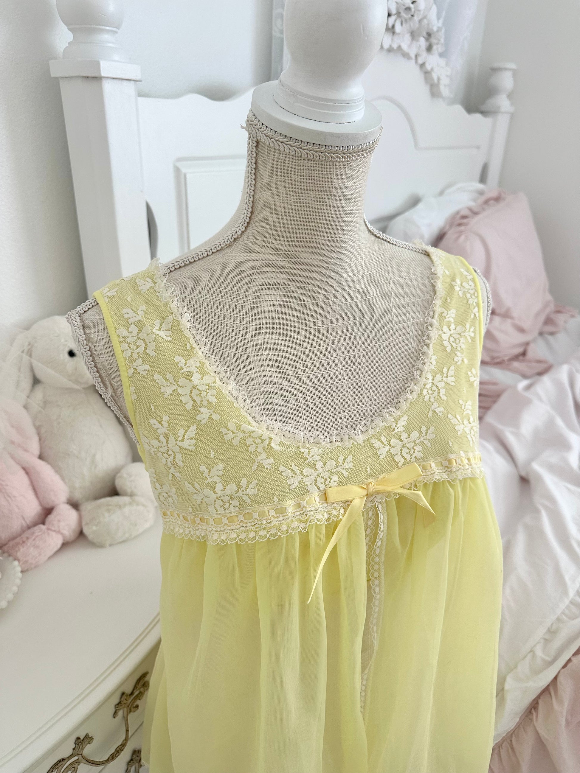 Authentic 1950s Radcliffe Yellow Open-Front Babydoll Top Size: S