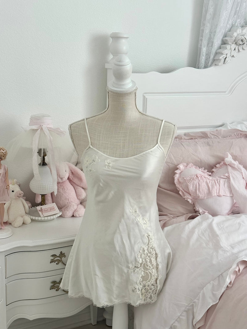 Vintage 2004 Victoria’s Secret White Satin Babydoll Dress Size: XS